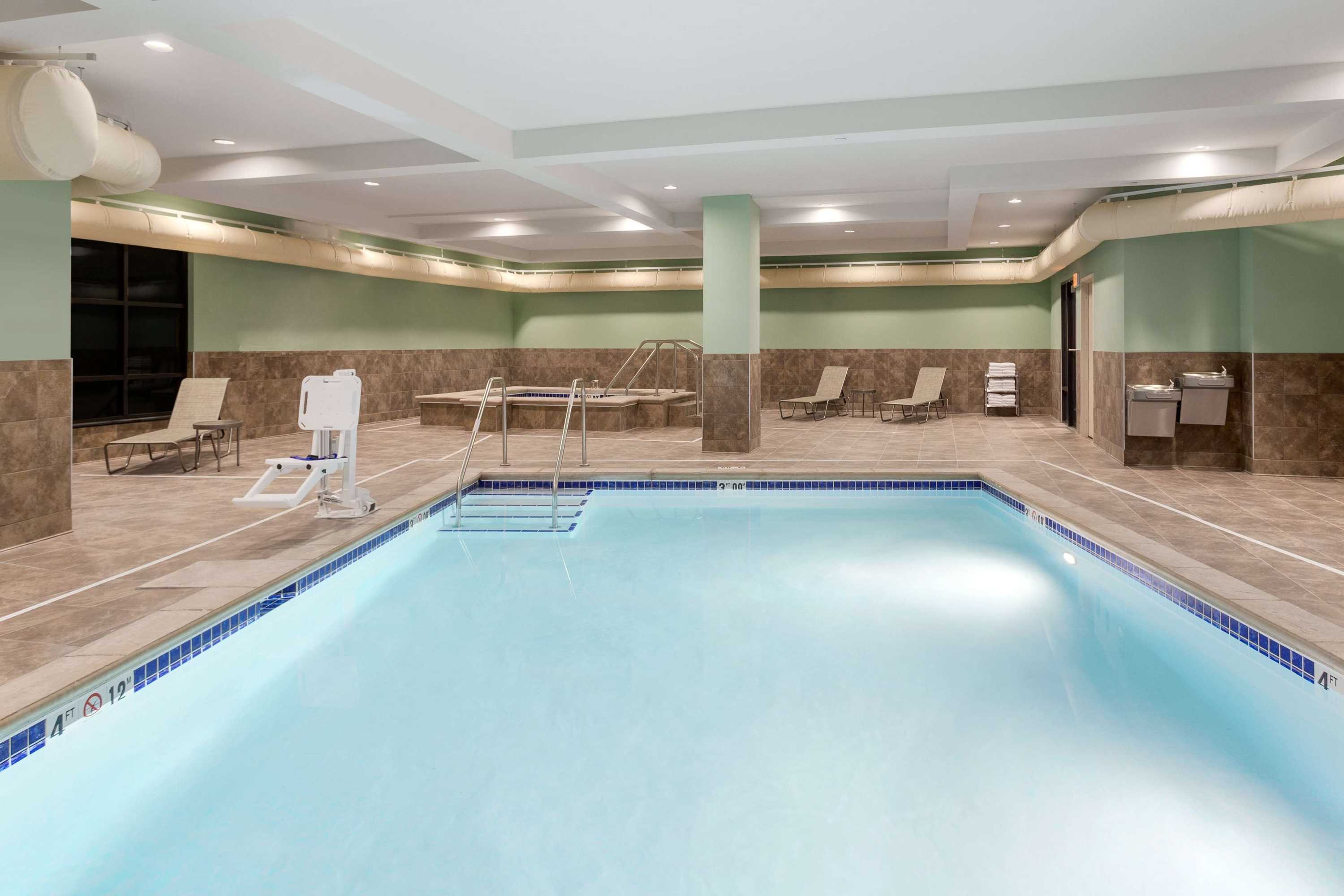 Gift card for Hampton Inn & Suites West Des Moines/sw Mall Area Gift card for Hampton Inn & Suites West Des Moines/sw Mall Area