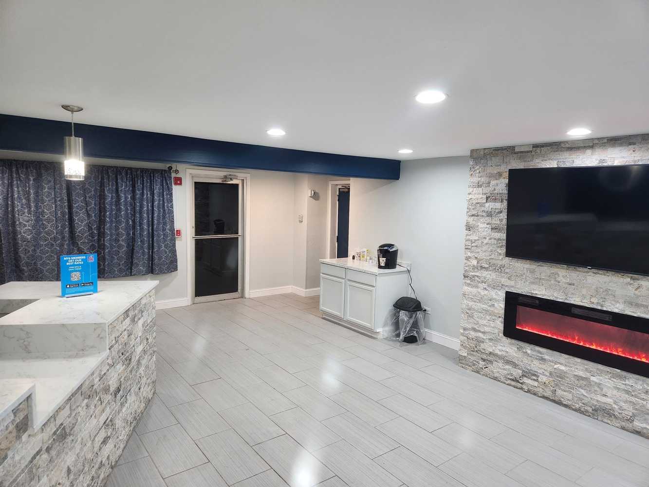 Gift card for Motel 6 Williamstown Gift card for Motel 6 Williamstown
