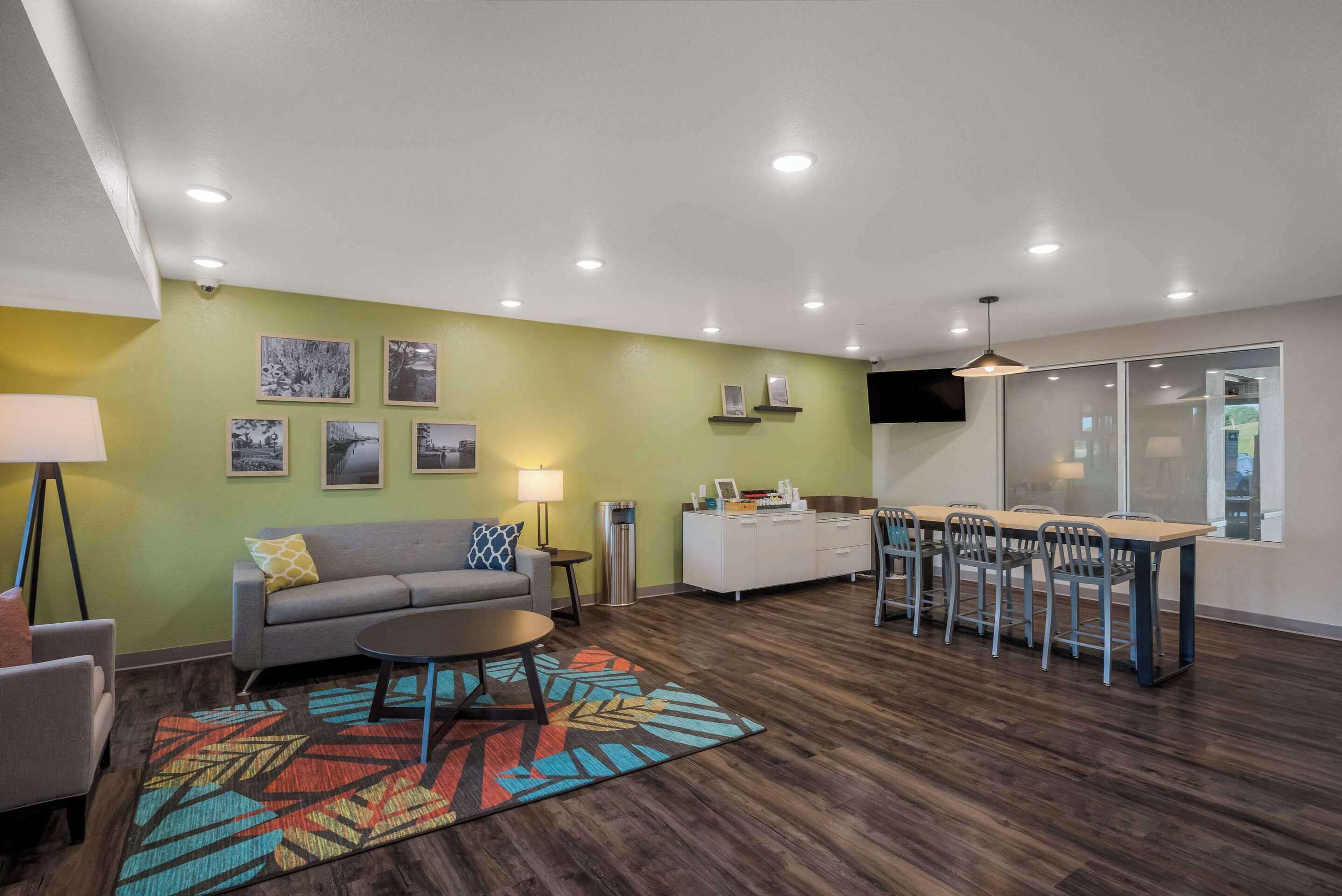 Gift card for Woodspring Suites Milwaukee - Menomonee Falls Gift card for Woodspring Suites Milwaukee - Menomonee Falls