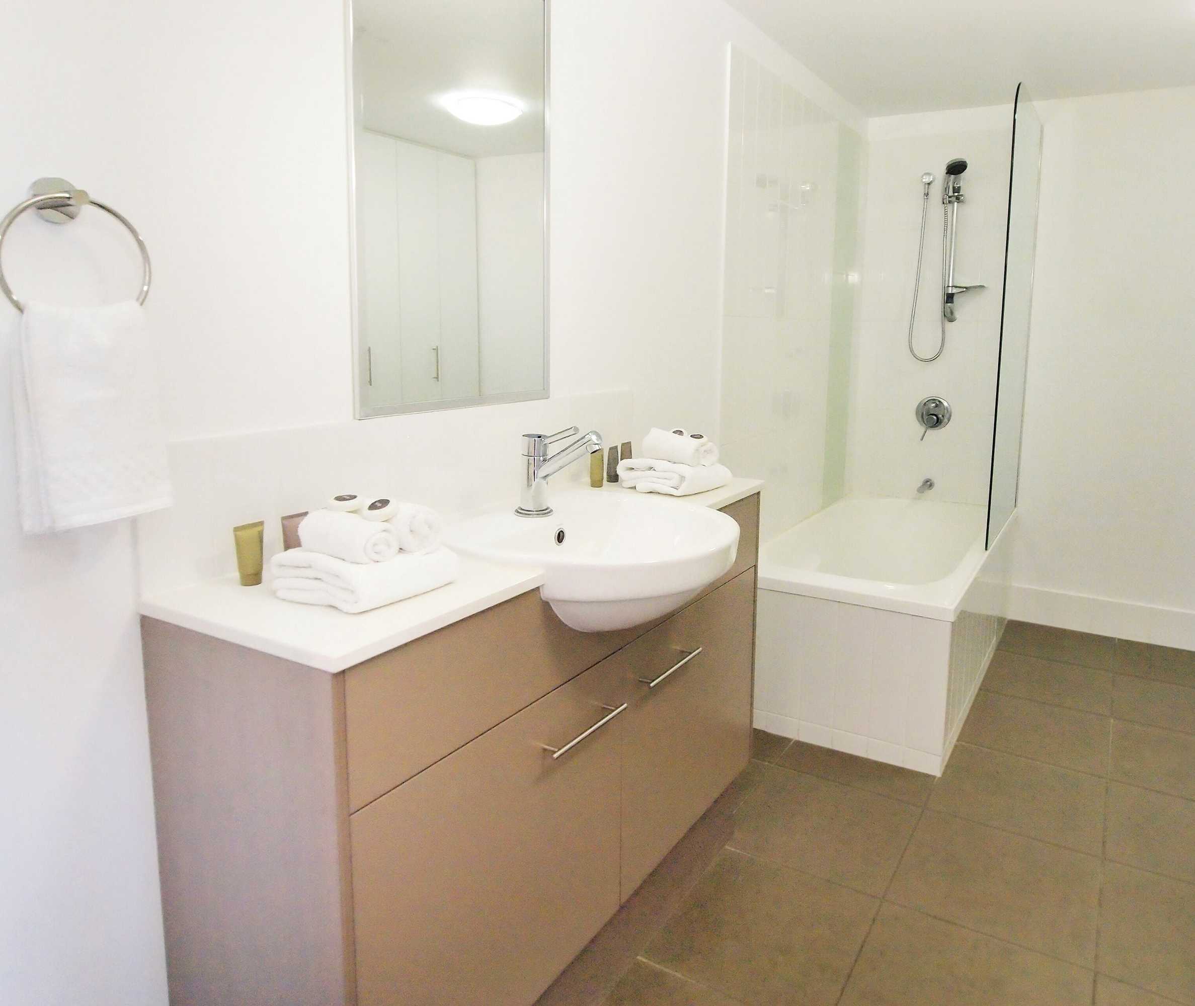 Gift card for Oaks Townsville Gateway Suites Gift card for Oaks Townsville Gateway Suites