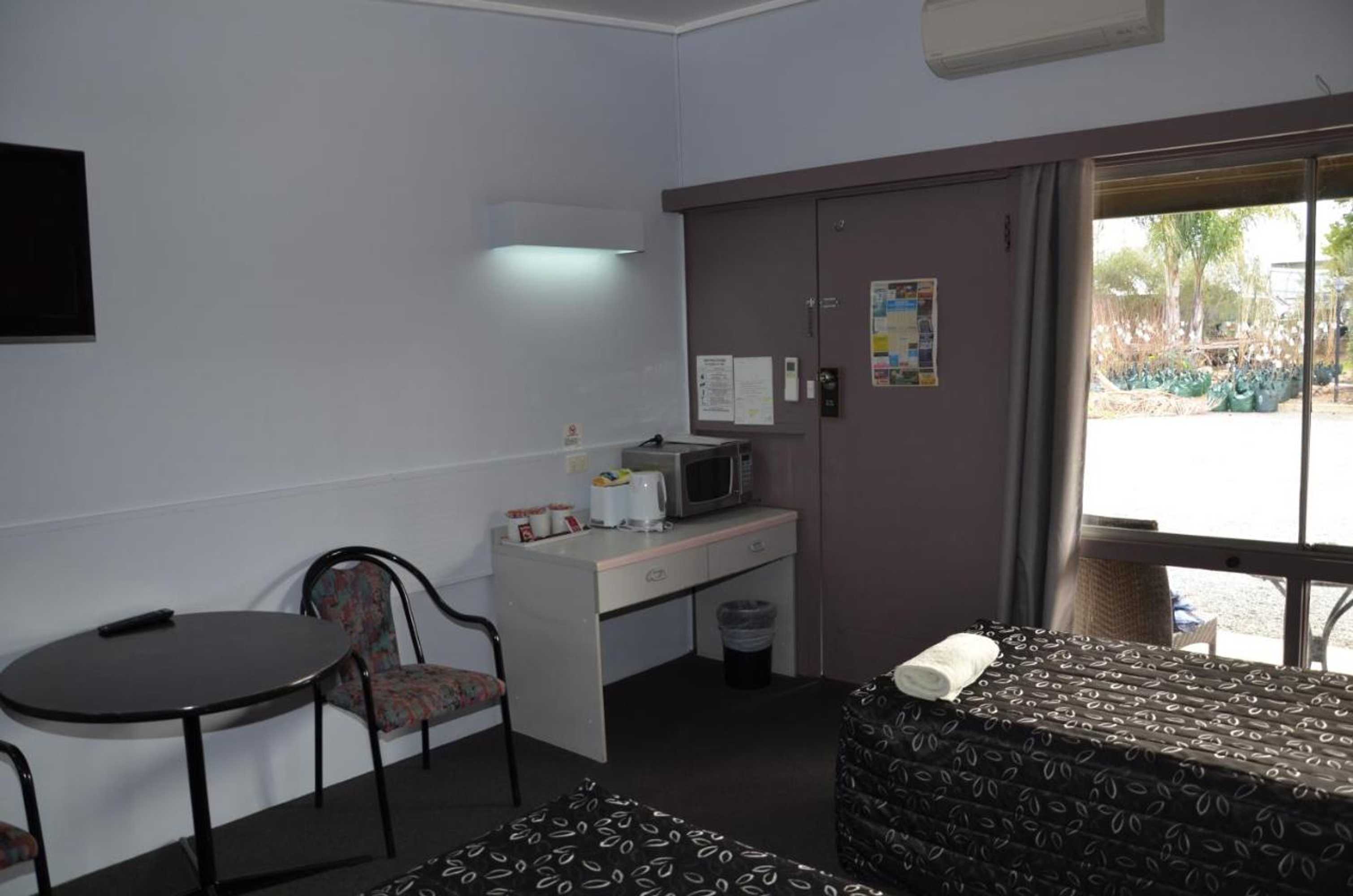 Gift card for Warwick Motor Inn