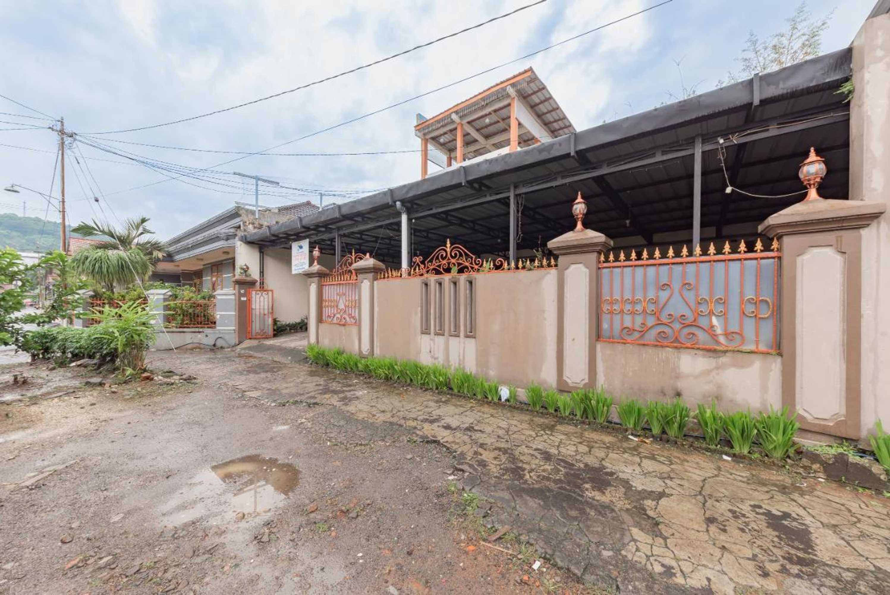 Gift card for Reddoorz Syariah Near Alun Alun Sumedang