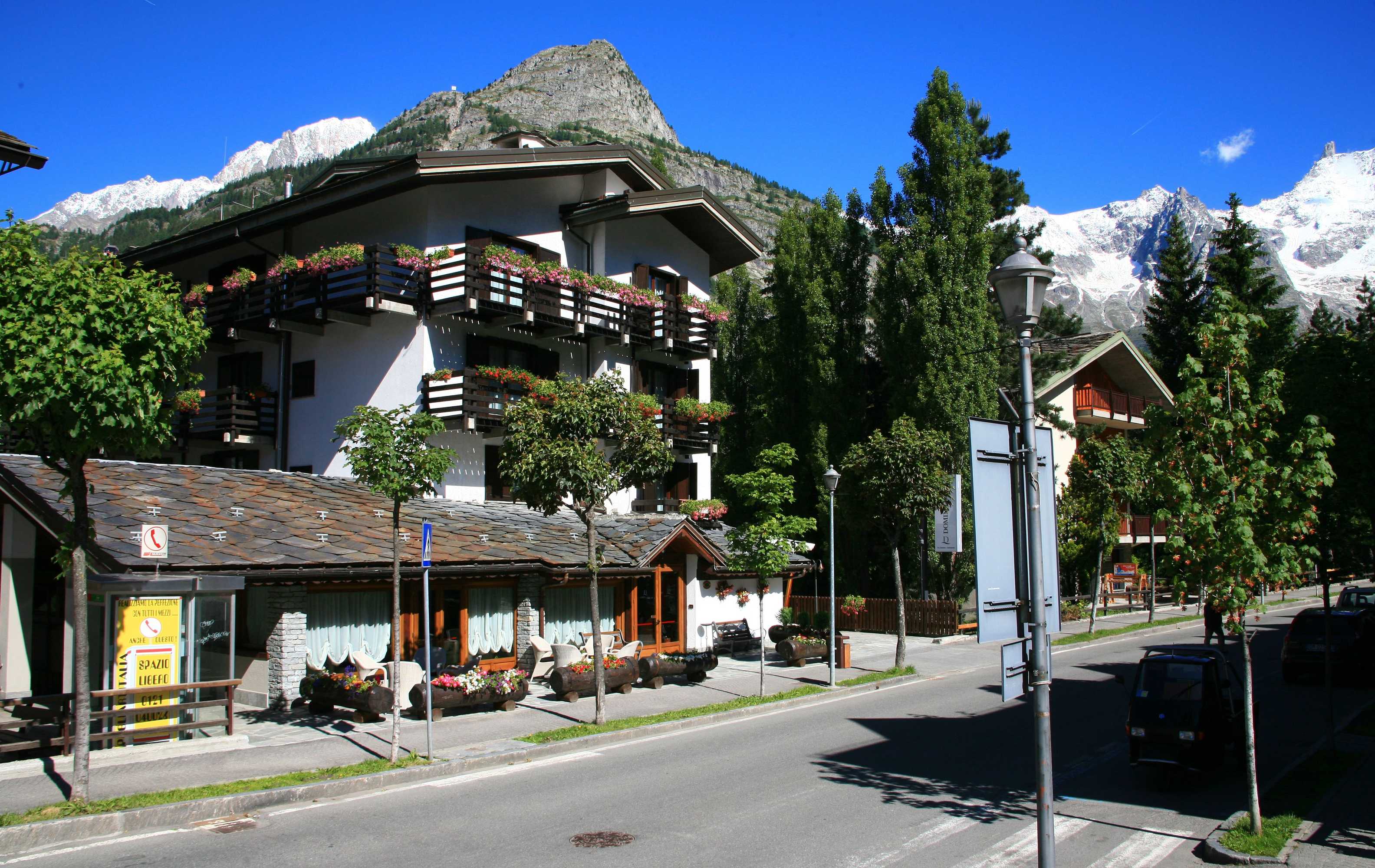 Gift card for Hotel Les Jumeaux Courmayeur Gift card for Hotel Les Jumeaux Courmayeur