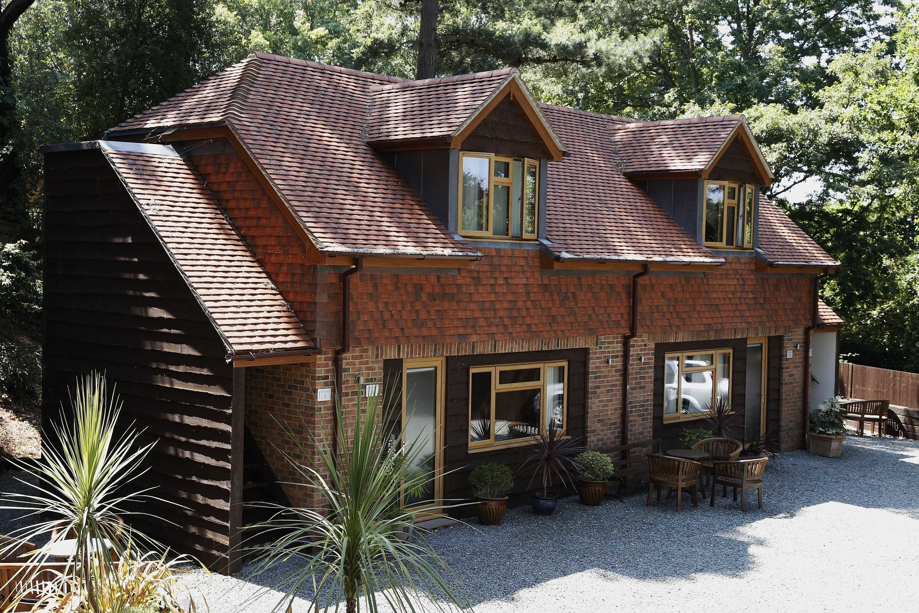 Gift card for Hamble Retreat House And Luxury Studios Gift card for Hamble Retreat House And Luxury Studios
