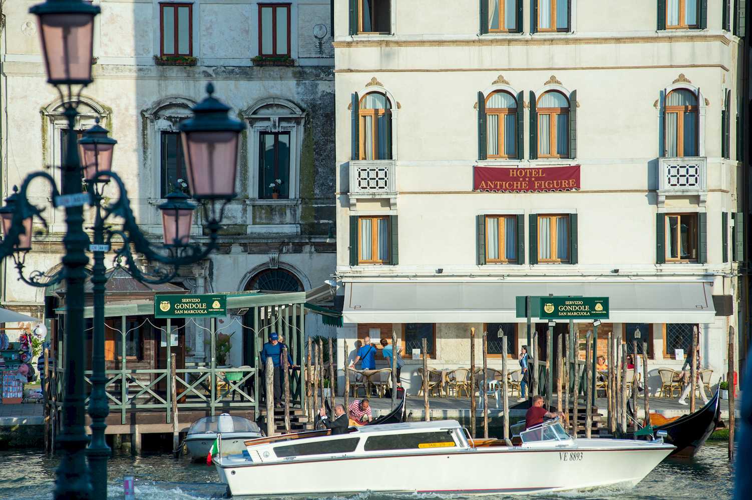 Gift card for Hotel Antiche Figure