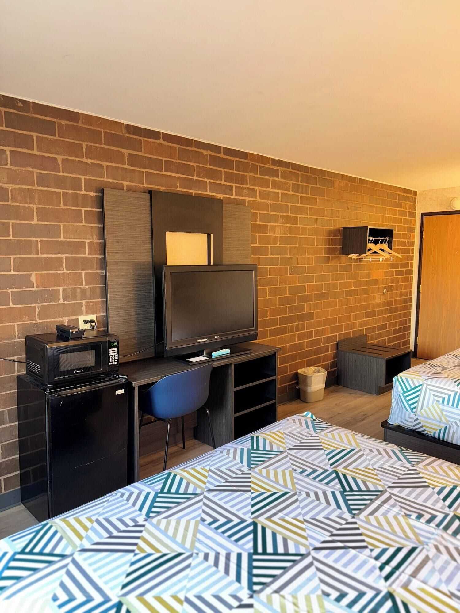 Gift card for Motel 6 Eau Claire, WI