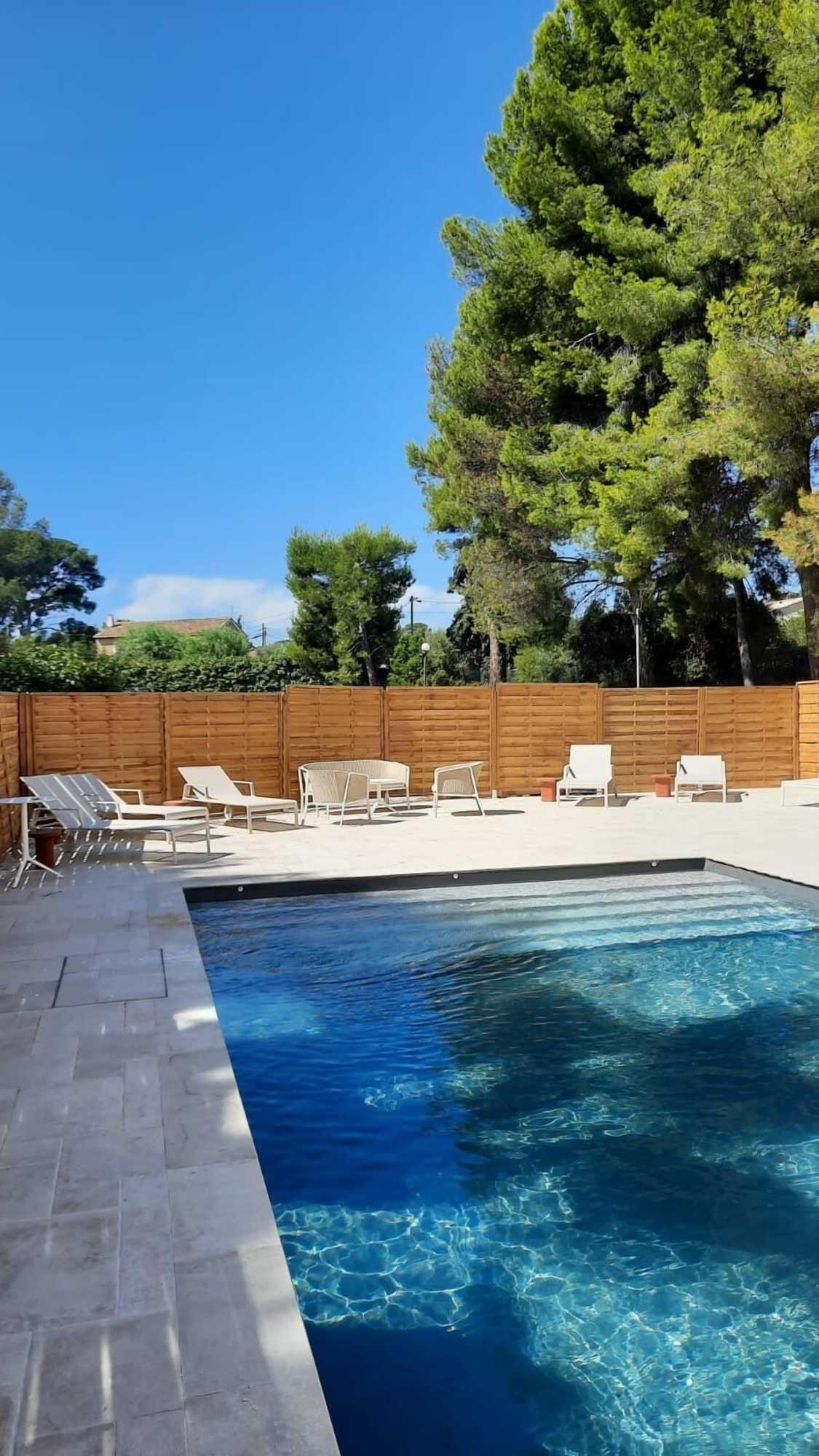 Gift card for Logis Hôtel de Port D'alon - St Cyr Sur Mer Gift card for Logis Hôtel de Port D'alon - St Cyr Sur Mer