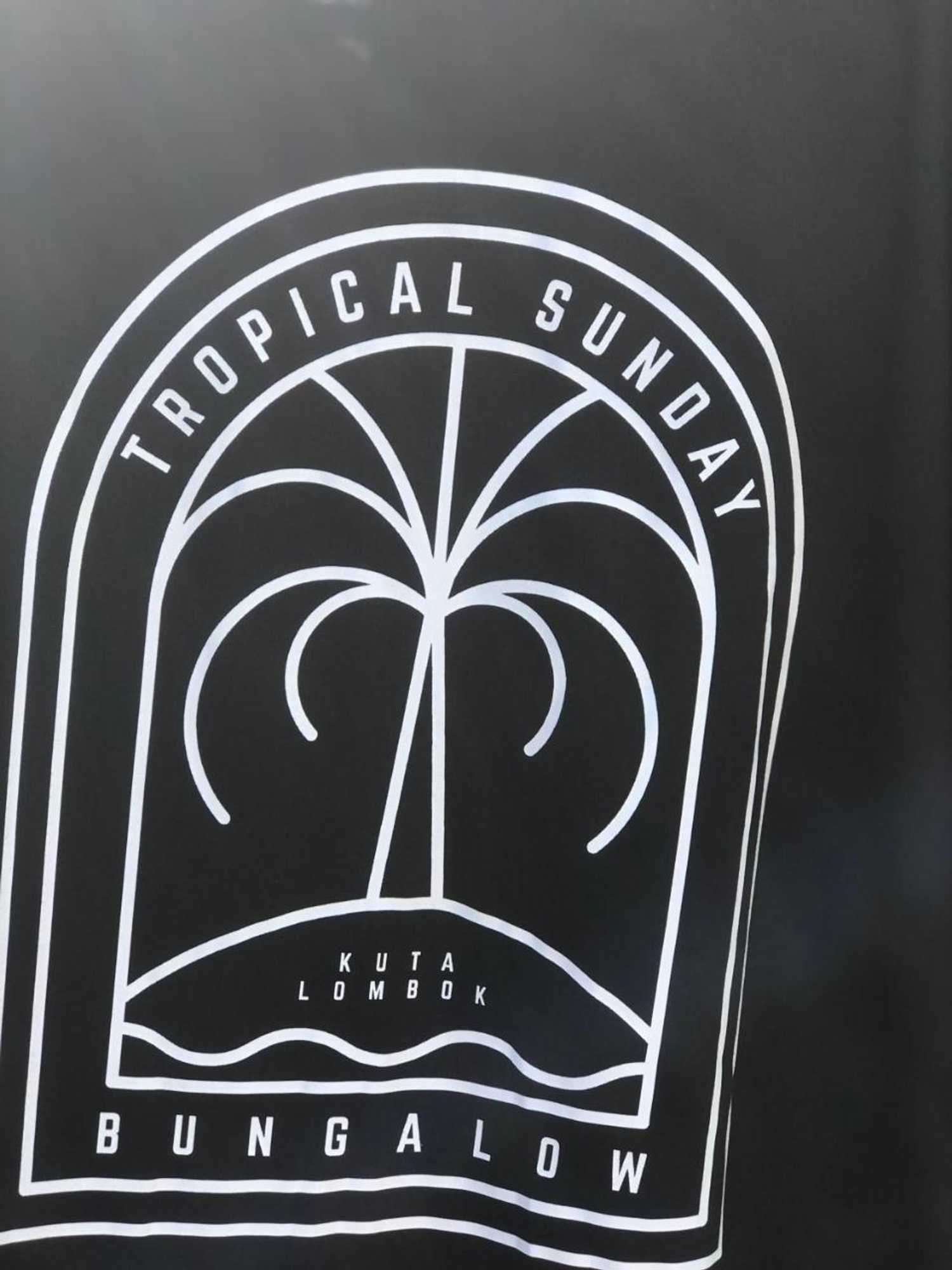 Gift card for Tropical Sunday Bungalow - Surf And Stay