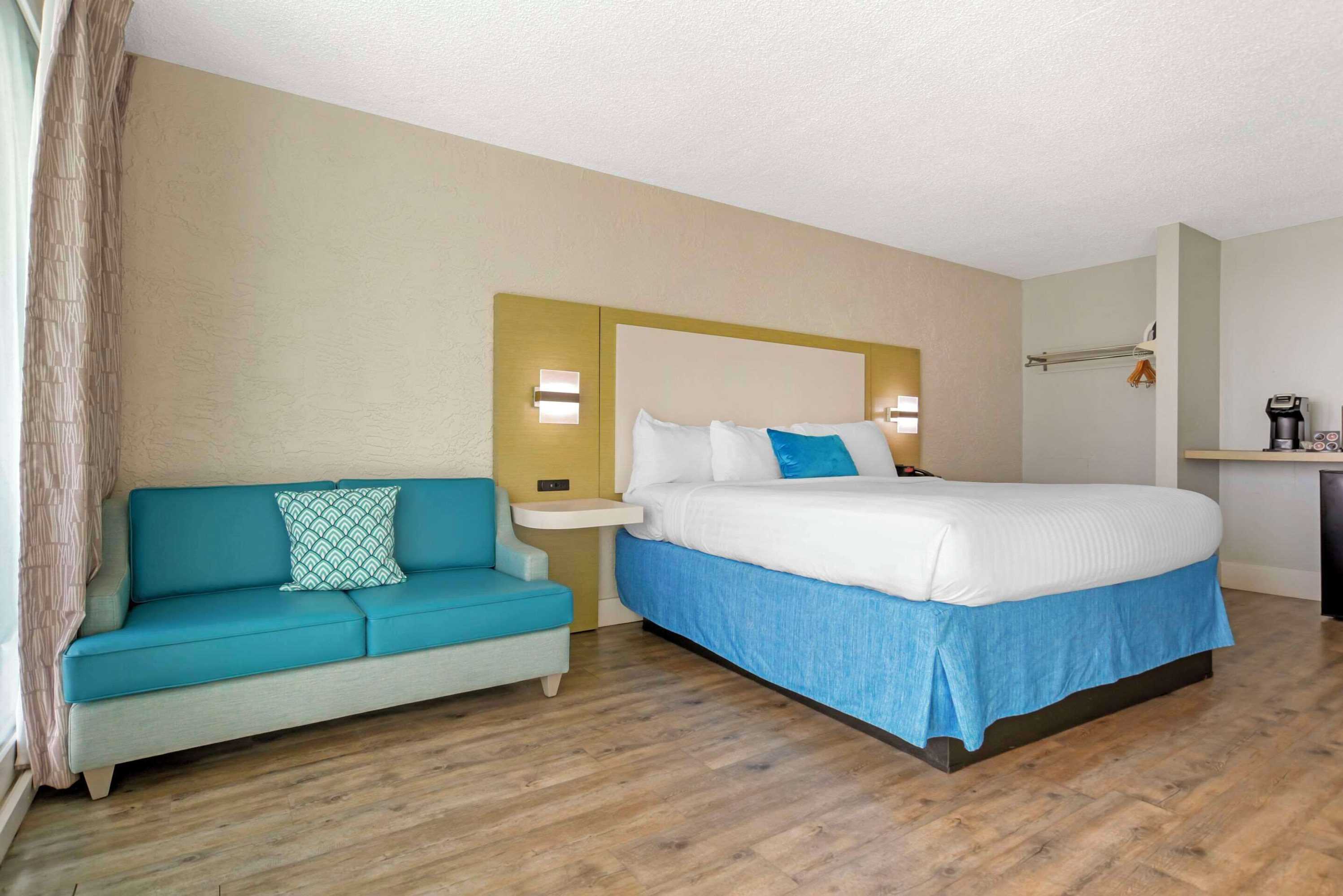 Gift card for Inn on Destin Harbor, Ascend Hotel Collection Gift card for Inn on Destin Harbor, Ascend Hotel Collection