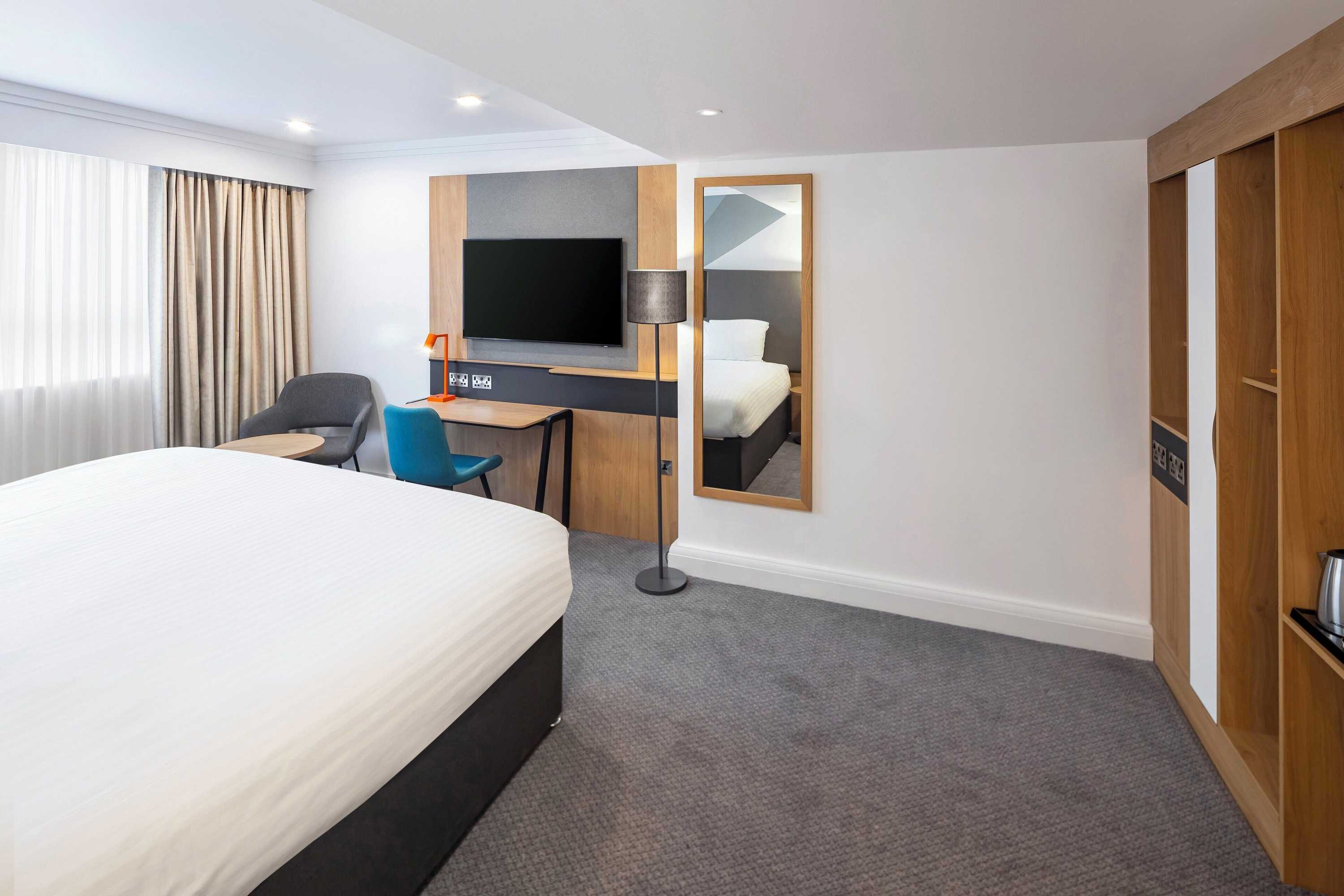 Gift card for Holiday Inn Aylesbury by Ihg Gift card for Holiday Inn Aylesbury by Ihg