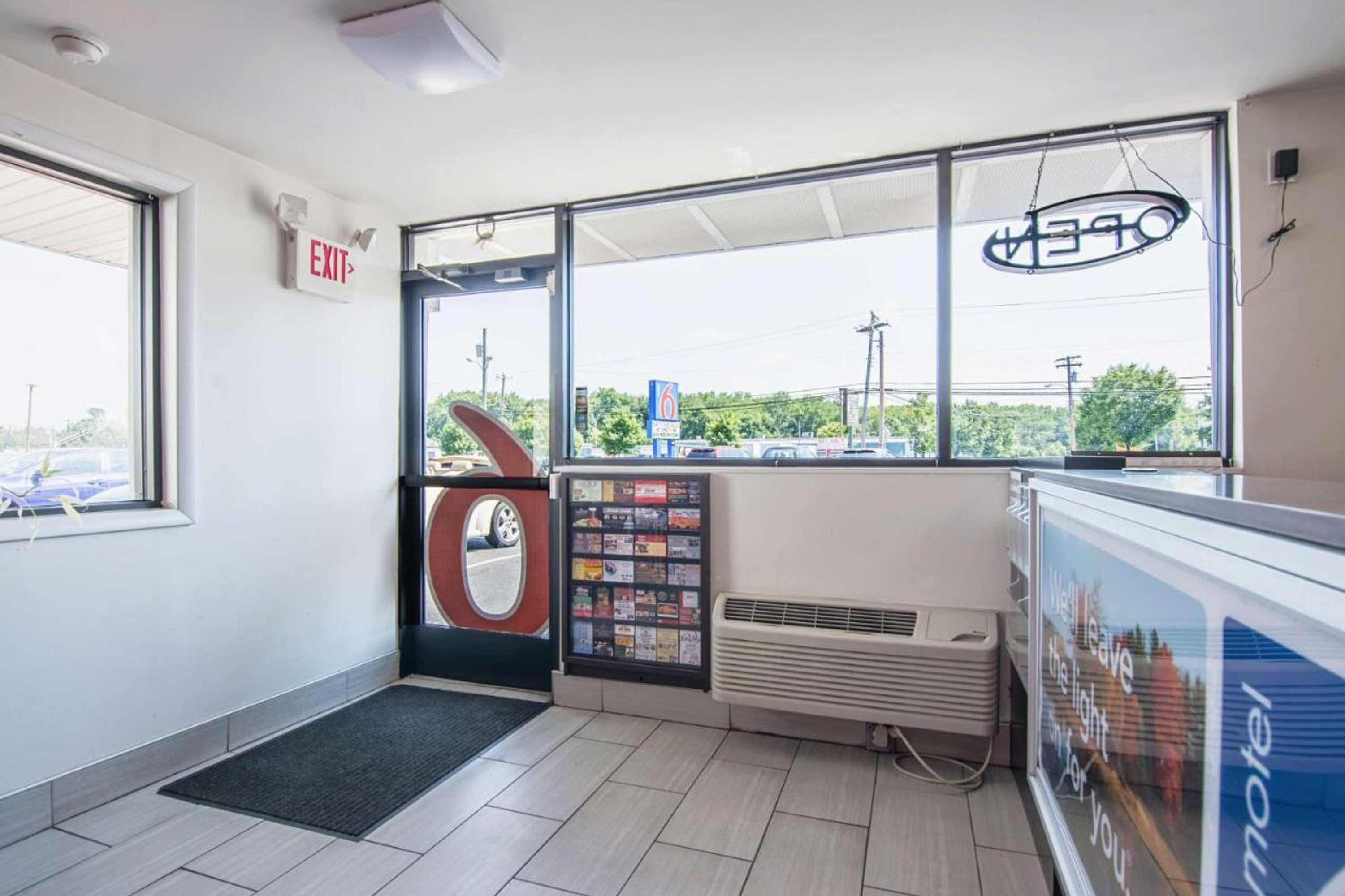 Gift card for Motel 6 Glassboro, NJ - Rowan University