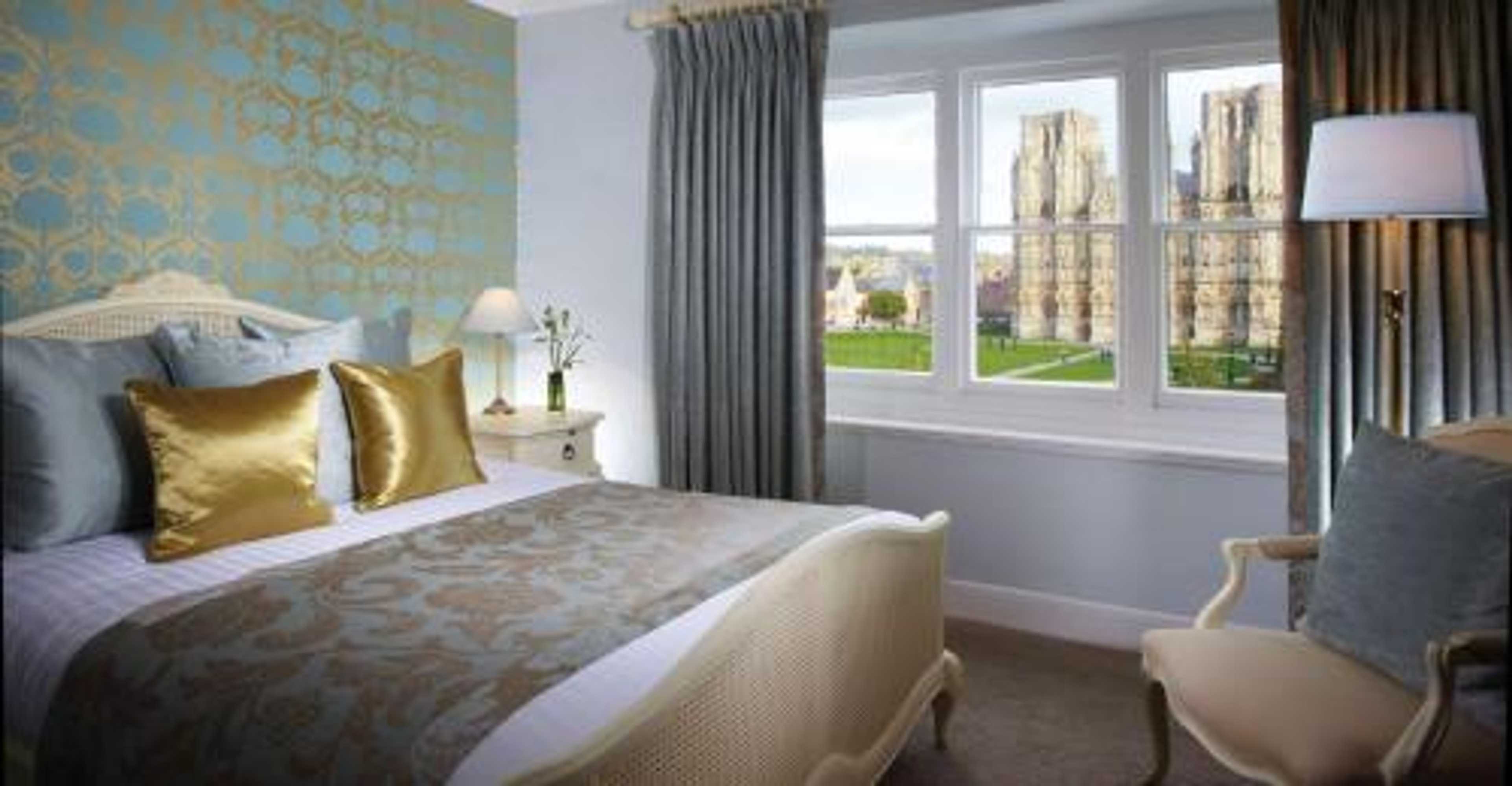 Gift card for The Swan Hotel, Wells, Somerset Gift card for The Swan Hotel, Wells, Somerset