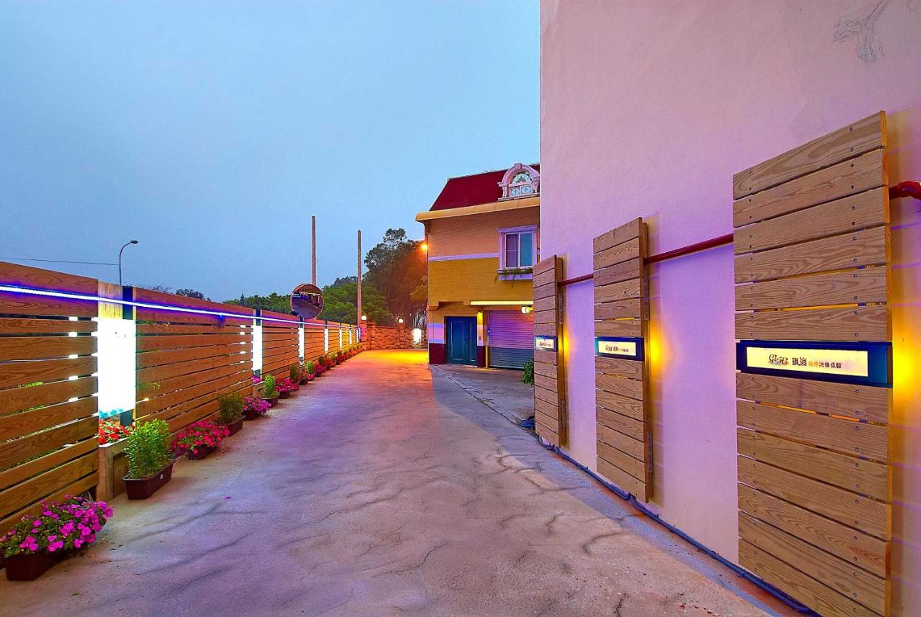 Gift card for Qi Hai Motel