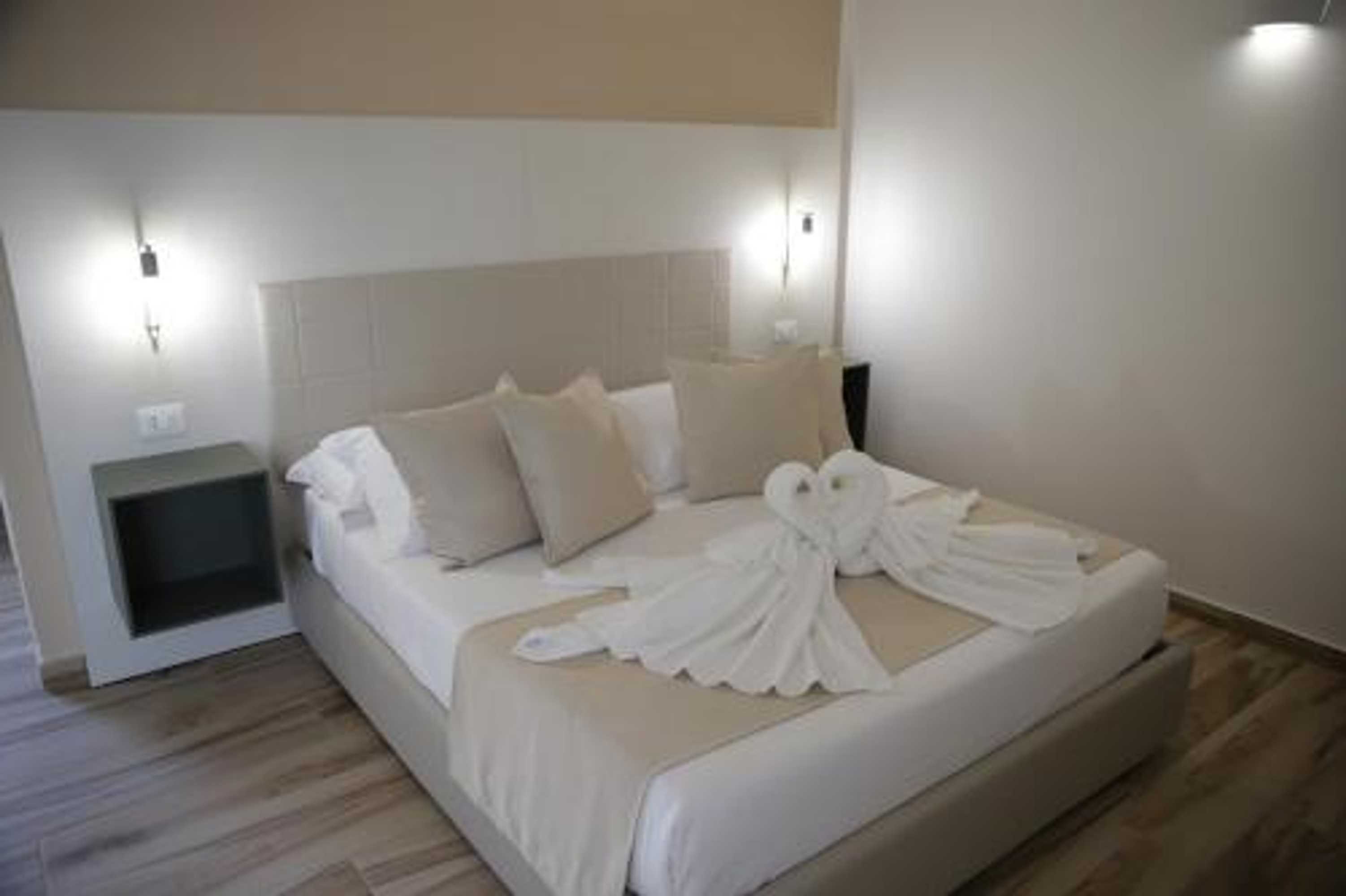 Gift card for Oasi Guzzetta Hotel&case Vacanze Gift card for Oasi Guzzetta Hotel&case Vacanze