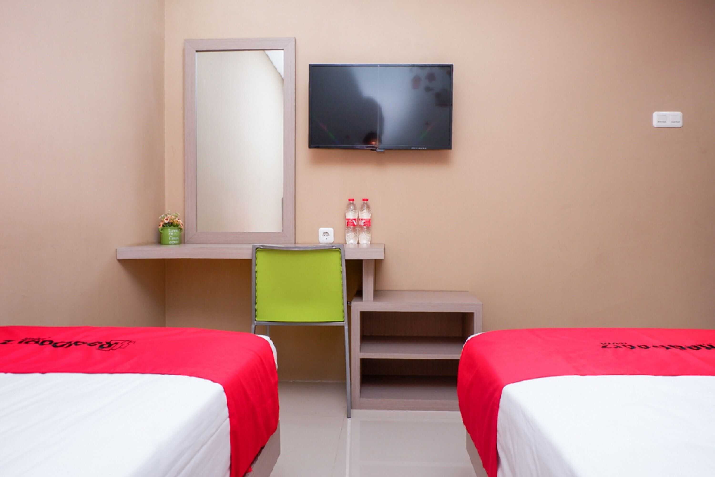 Gift card for Reddoorz Near Java Supermall Semarang Gift card for Reddoorz Near Java Supermall Semarang