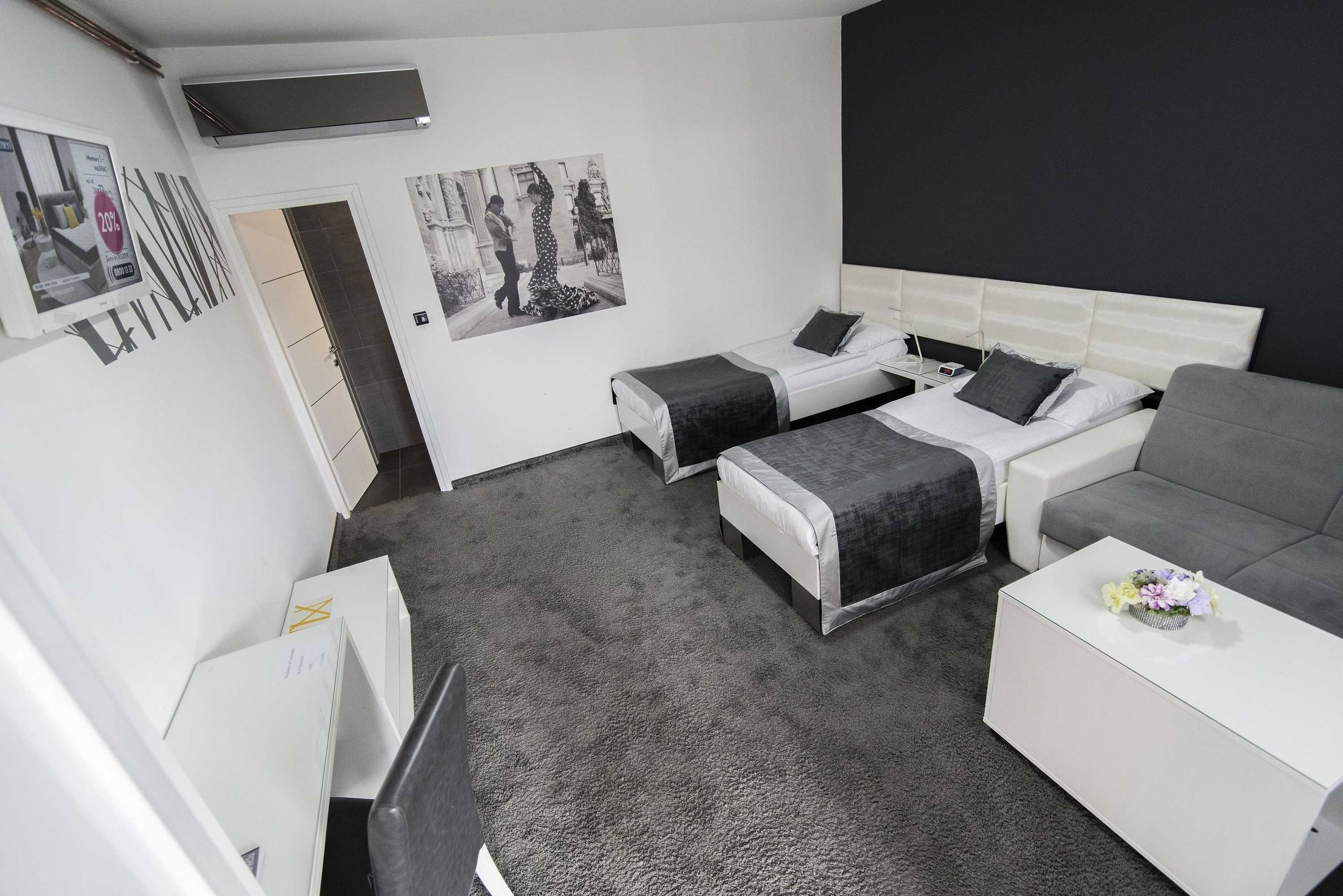 Gift card for Hotel Cool Zagreb Airport Gift card for Hotel Cool Zagreb Airport
