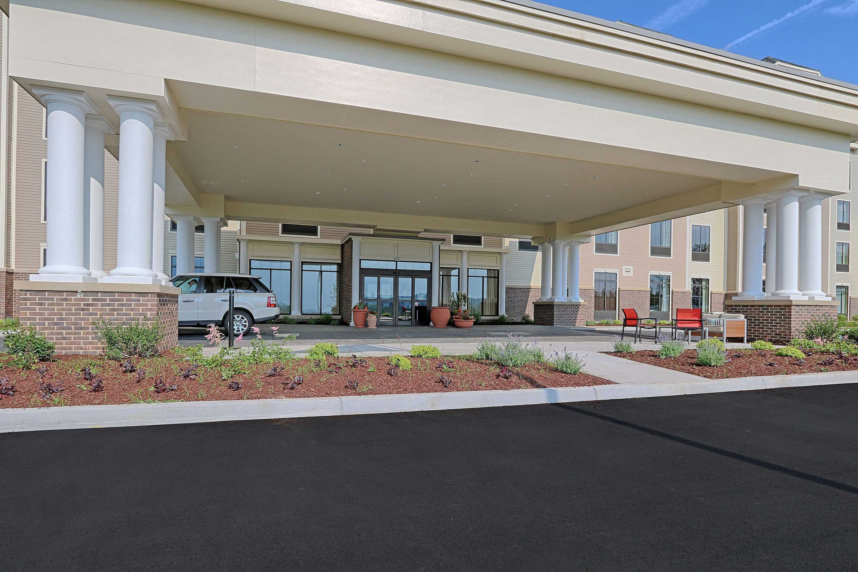 Gift card for Hampton Inn & Suites Cazenovia Gift card for Hampton Inn & Suites Cazenovia