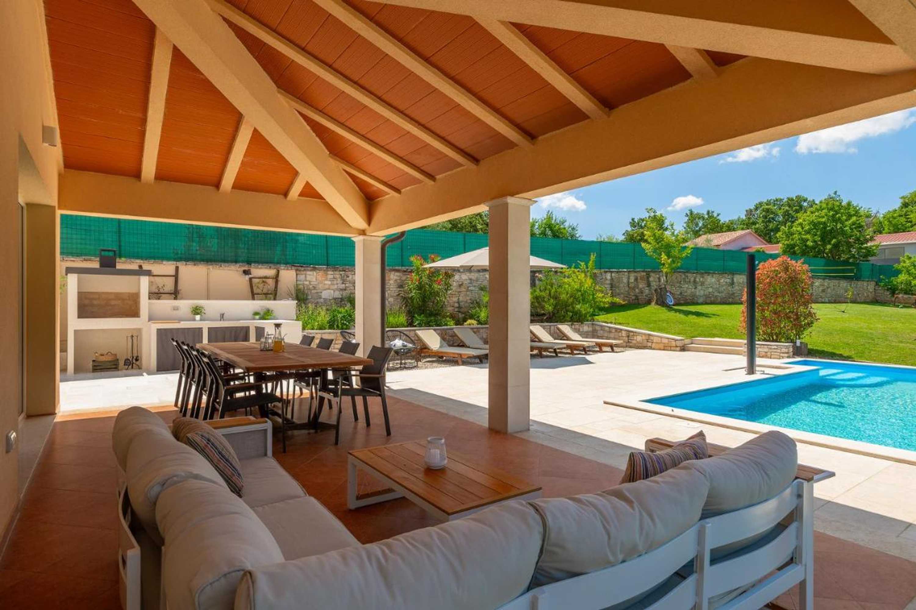 Gift card for Villa Nona Nina