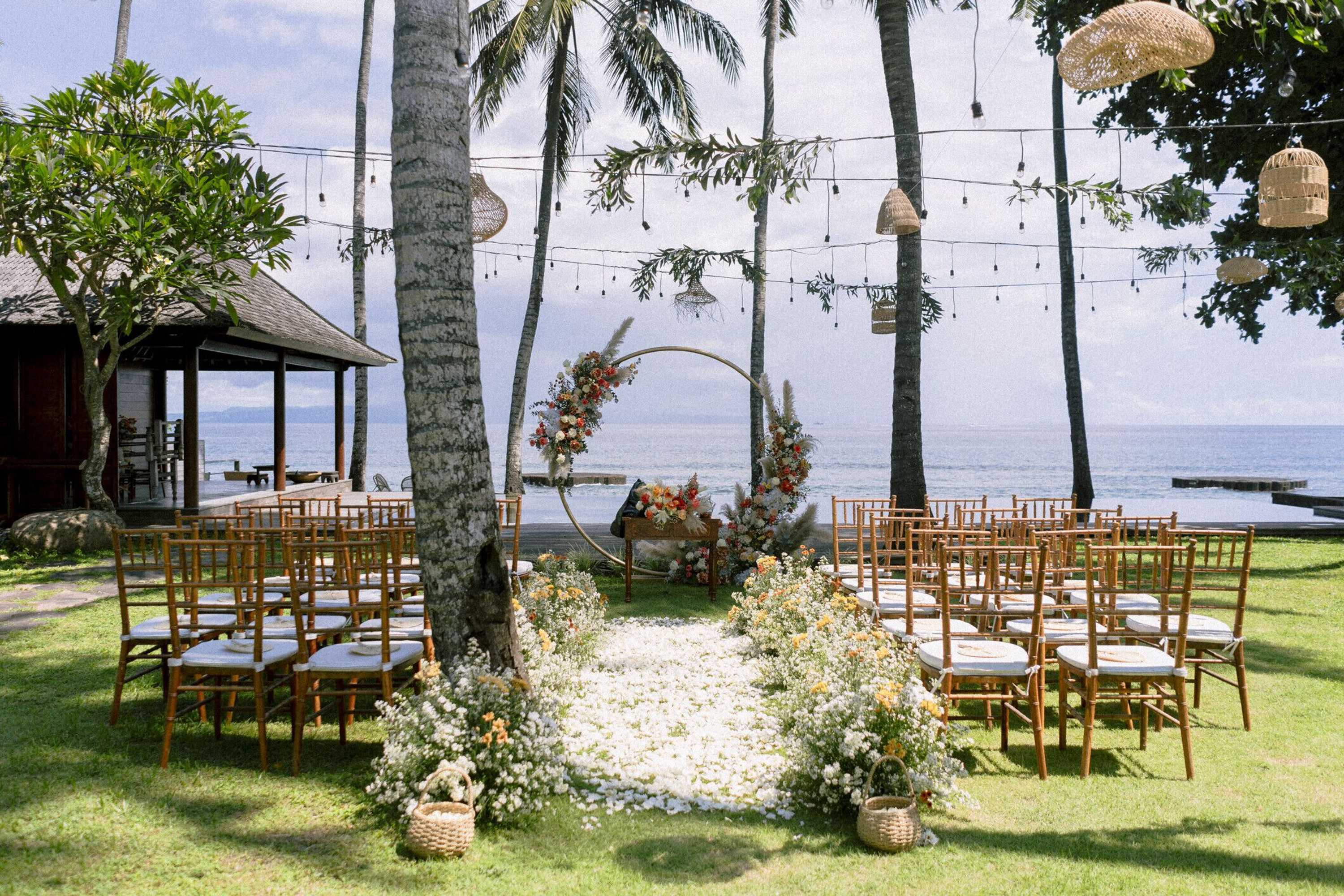 Gift card for Villa Manis Beachfront Candidasa Gift card for Villa Manis Beachfront Candidasa