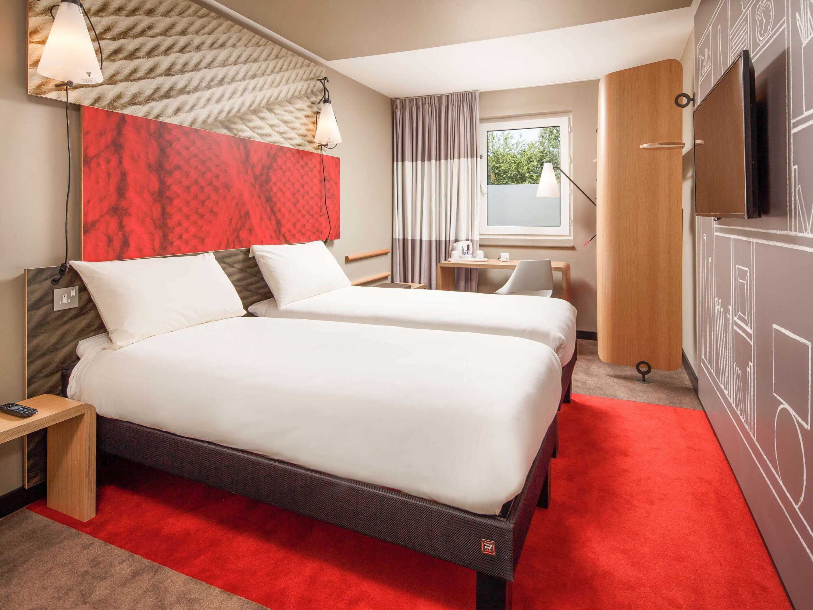 Gift card for Ibis London Docklands Canary Wharf Gift card for Ibis London Docklands Canary Wharf