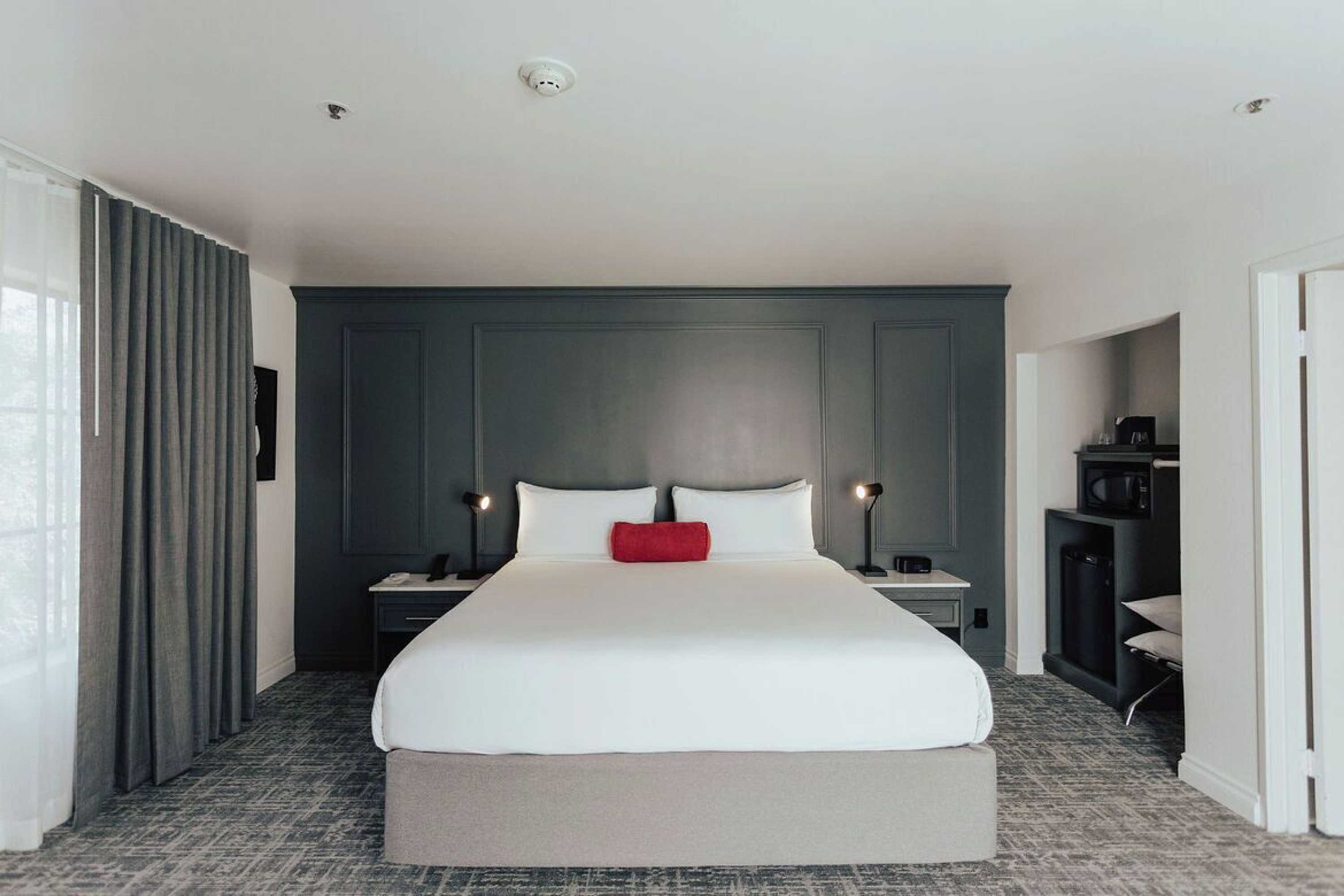 Gift card for Vinland Hotel And Lounge Gift card for Vinland Hotel And Lounge