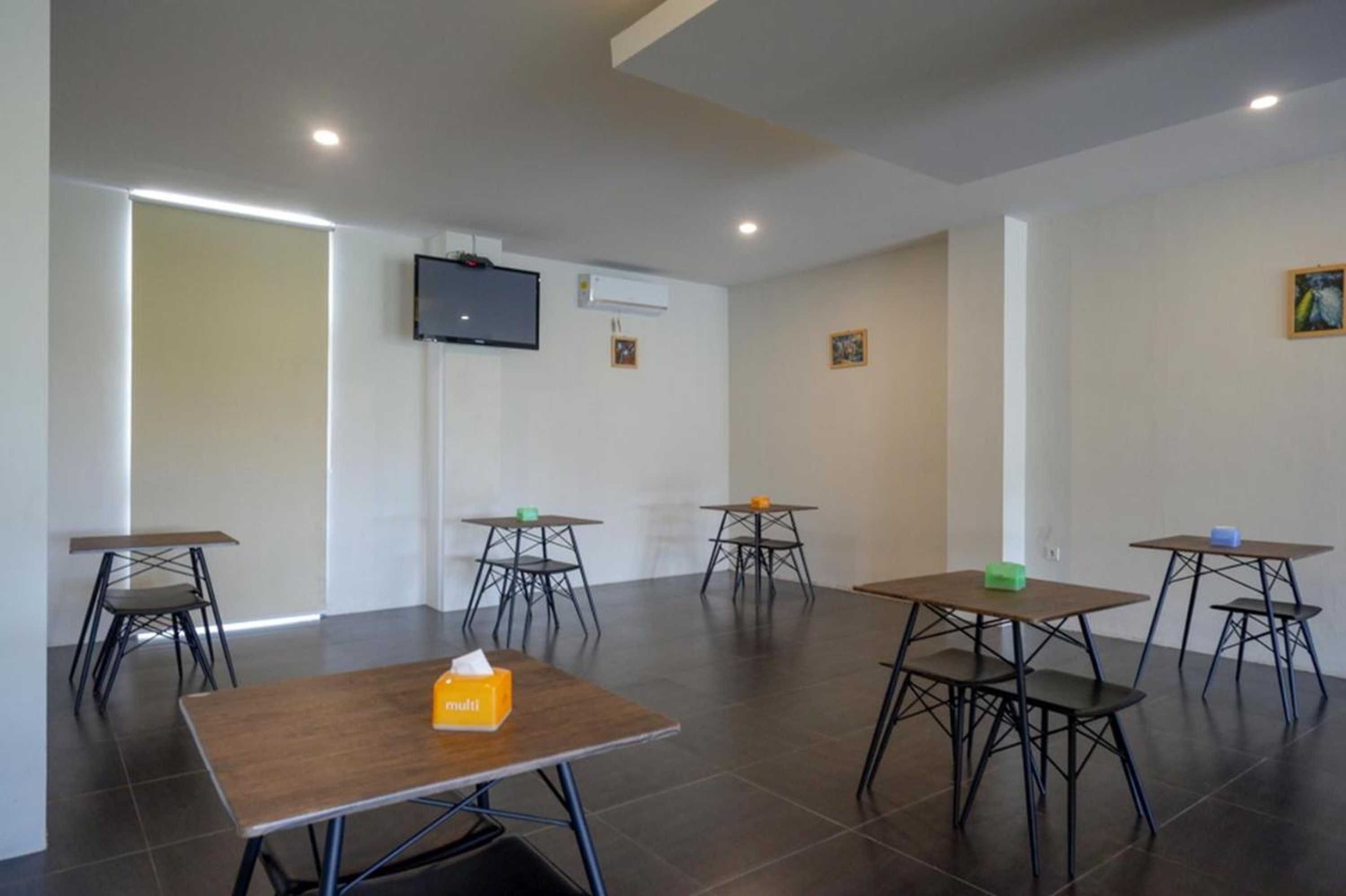 Gift card for Plus Near Solo Baru by Reddoorz