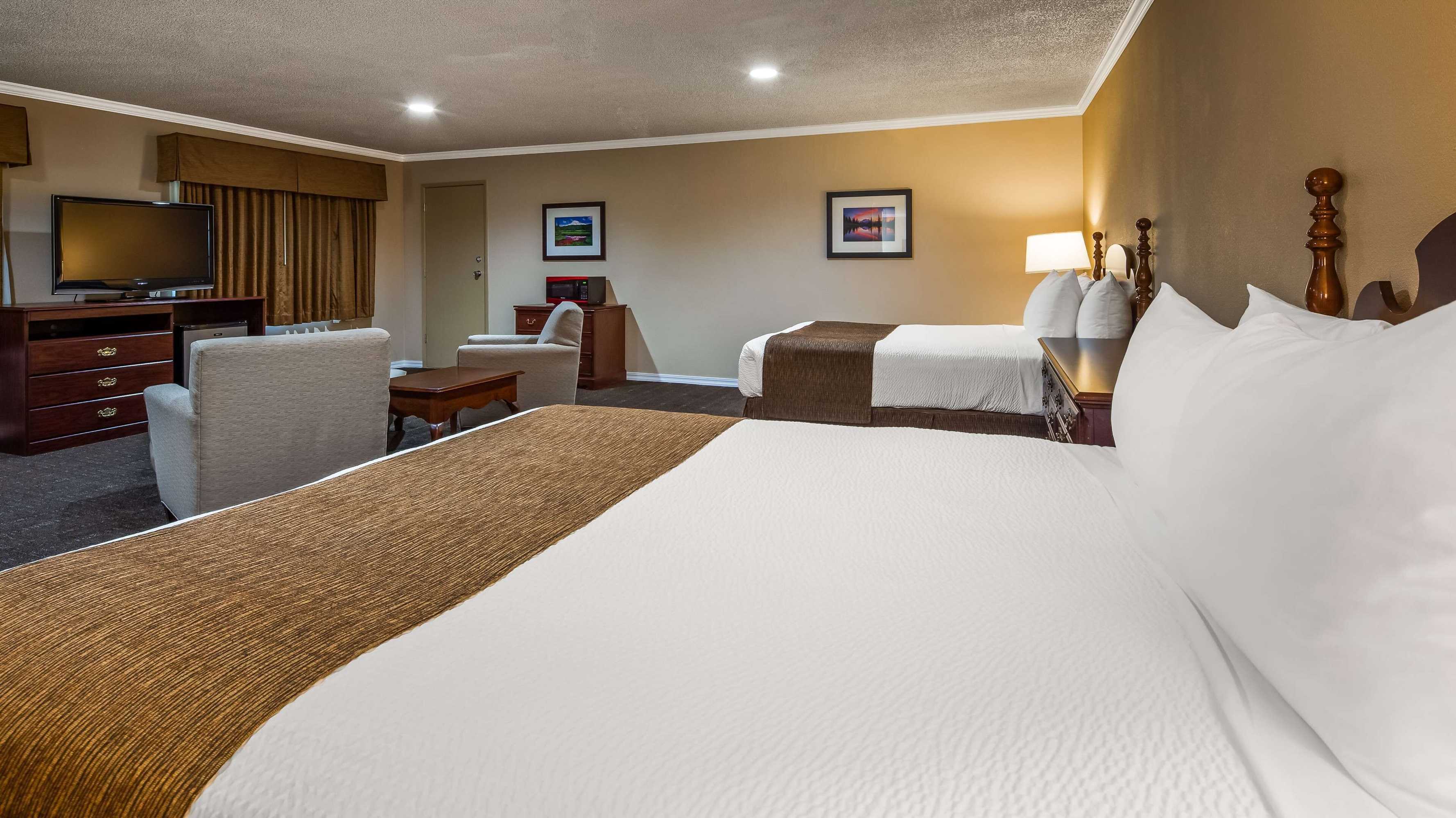 Gift card for Best Western Lakewood- Historic Landmark Gift card for Best Western Lakewood- Historic Landmark