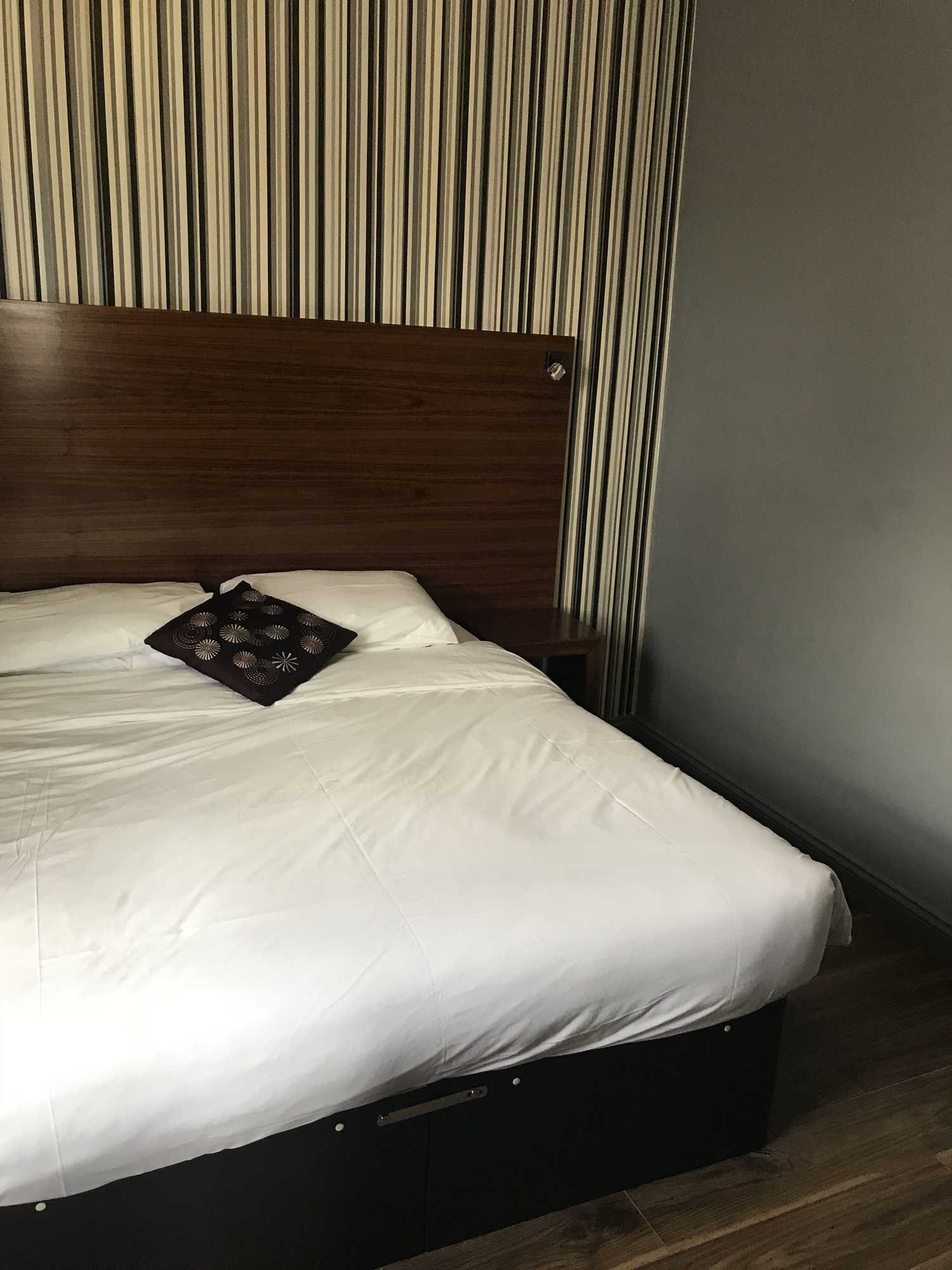 Gift card for Bennetts Hotel Gift card for Bennetts Hotel