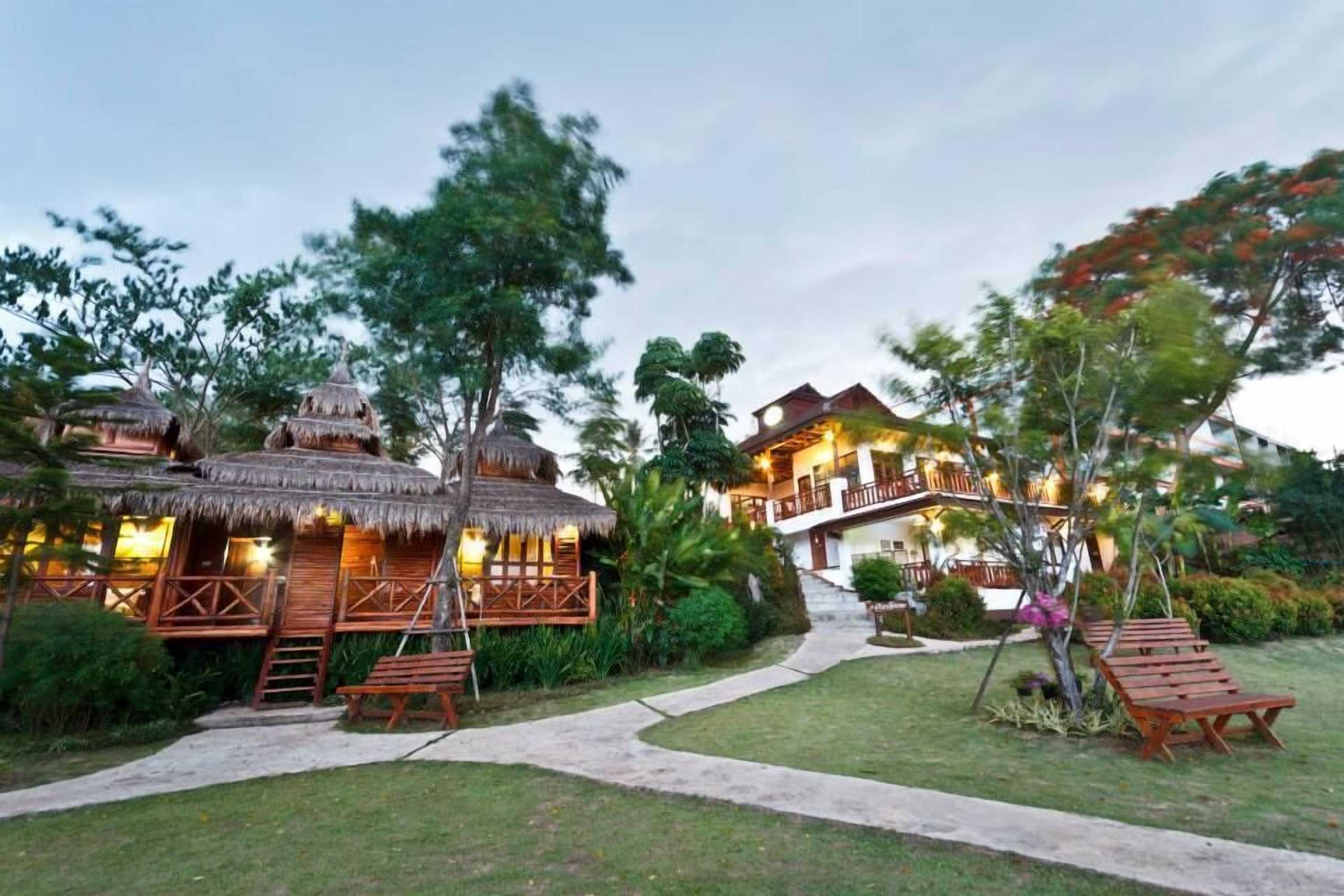 Gift card for Gin's Maekhong View Resort & Spa Gift card for Gin's Maekhong View Resort & Spa