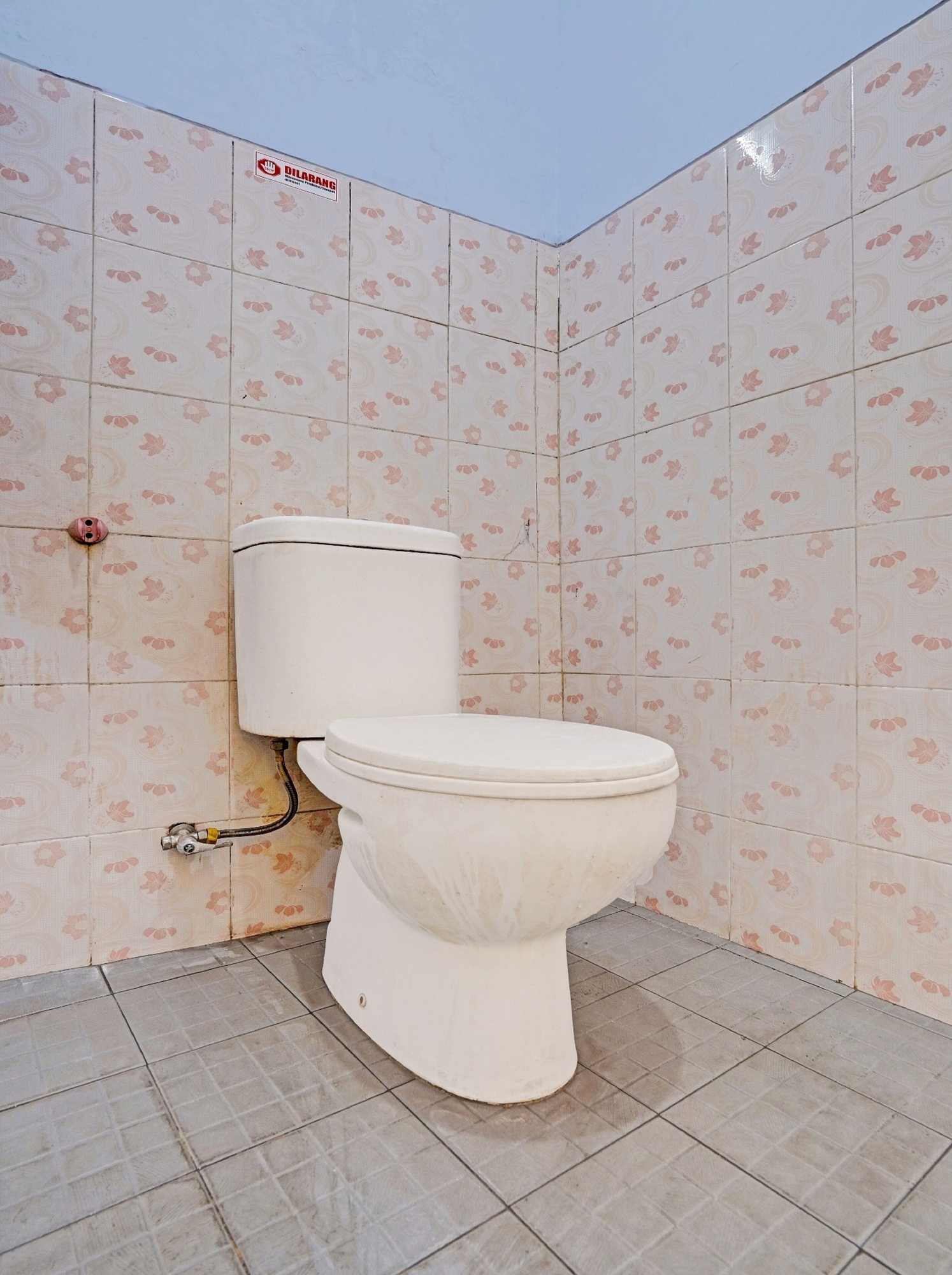 Gift card for Oyo 90234 Dhoho Family Guest House