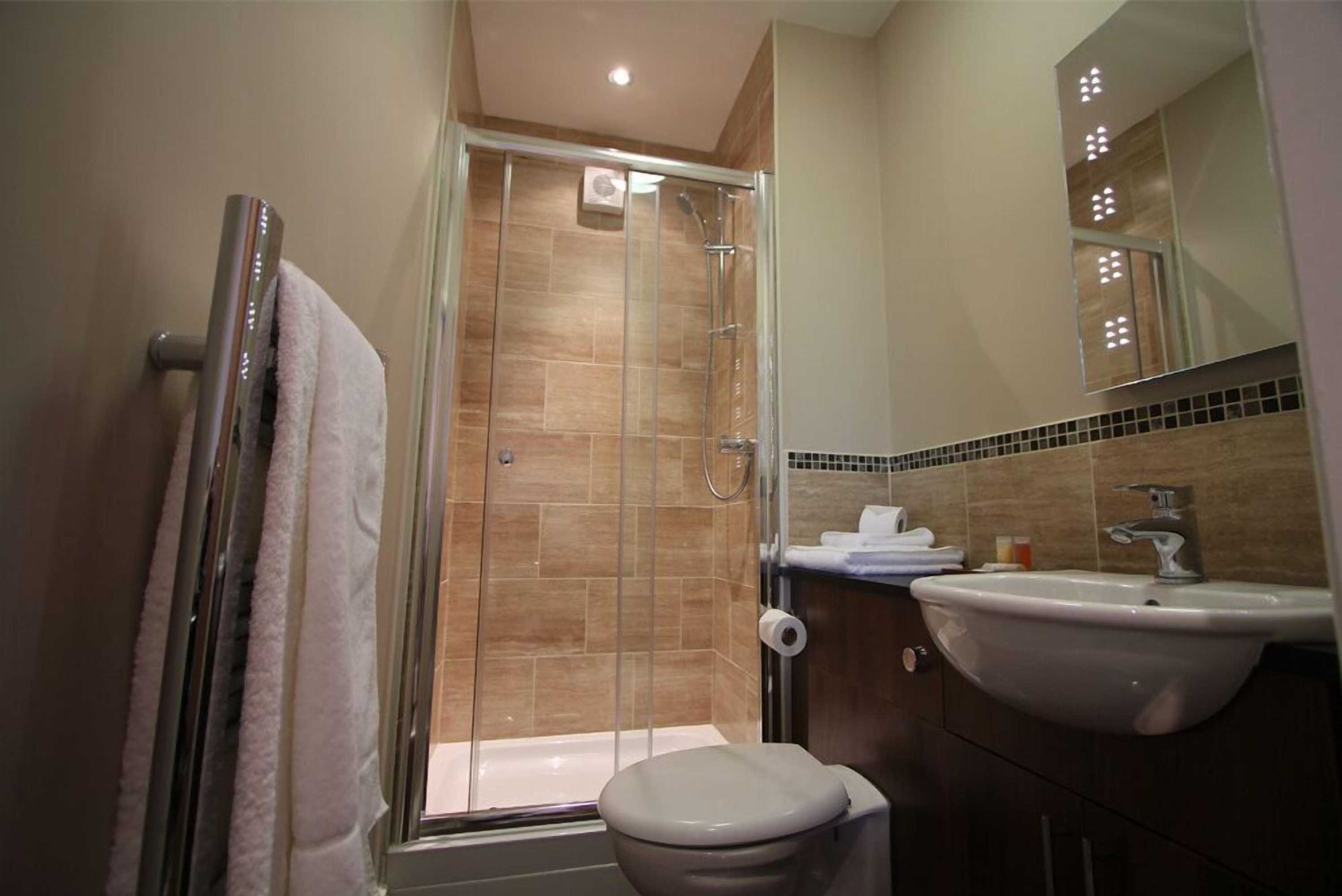 Gift card for Twin Oaks Hotel