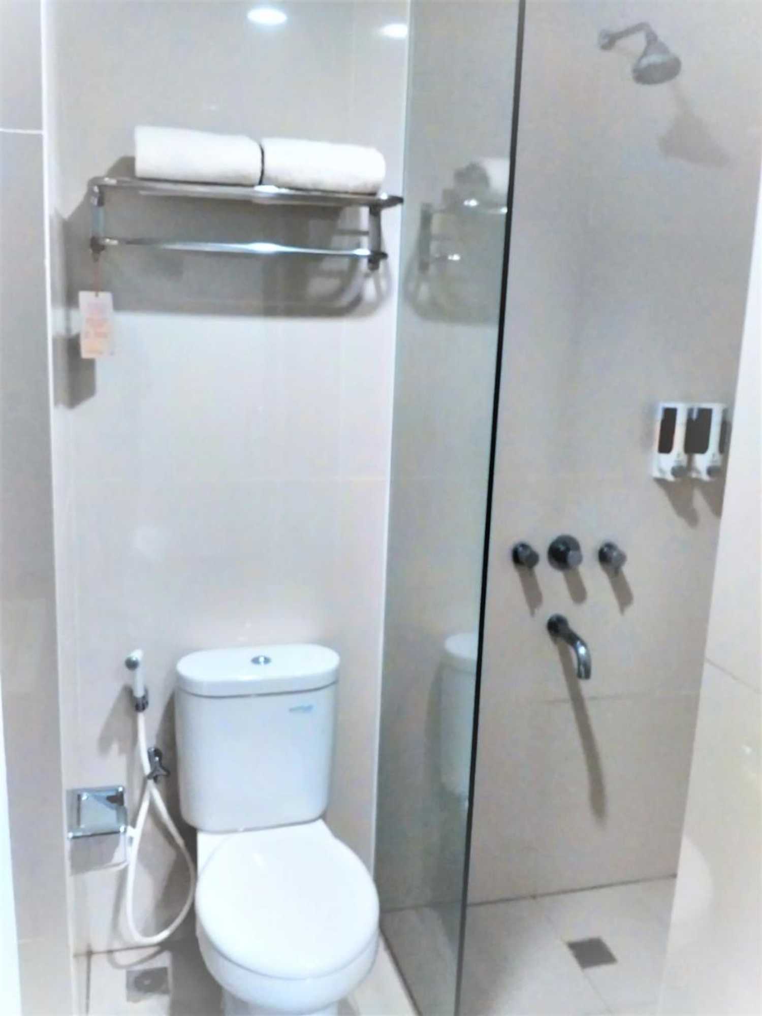 Gift card for Lynn Hotel Serang