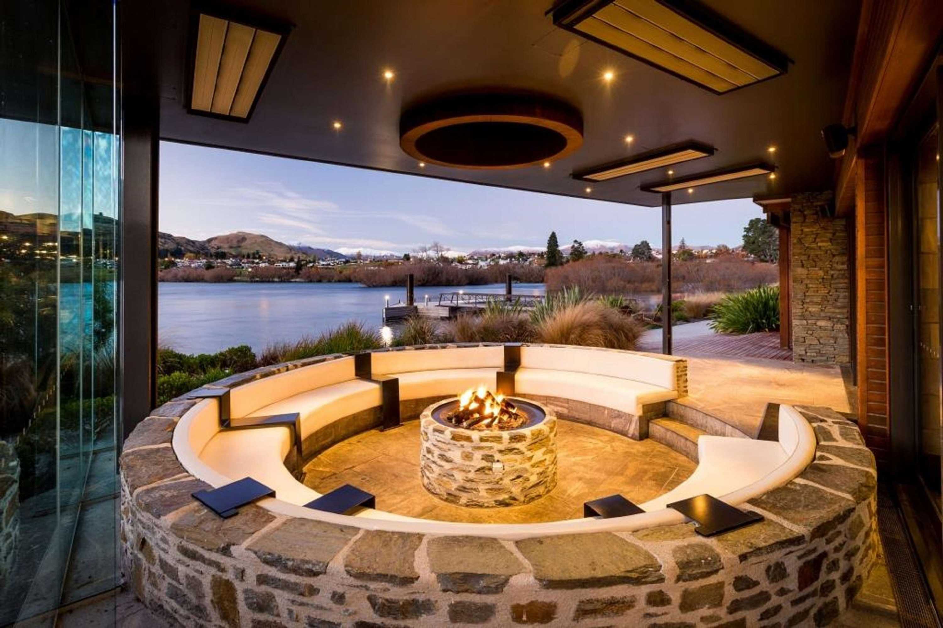 Gift card for Hilton Queenstown Resort & Spa Gift card for Hilton Queenstown Resort & Spa