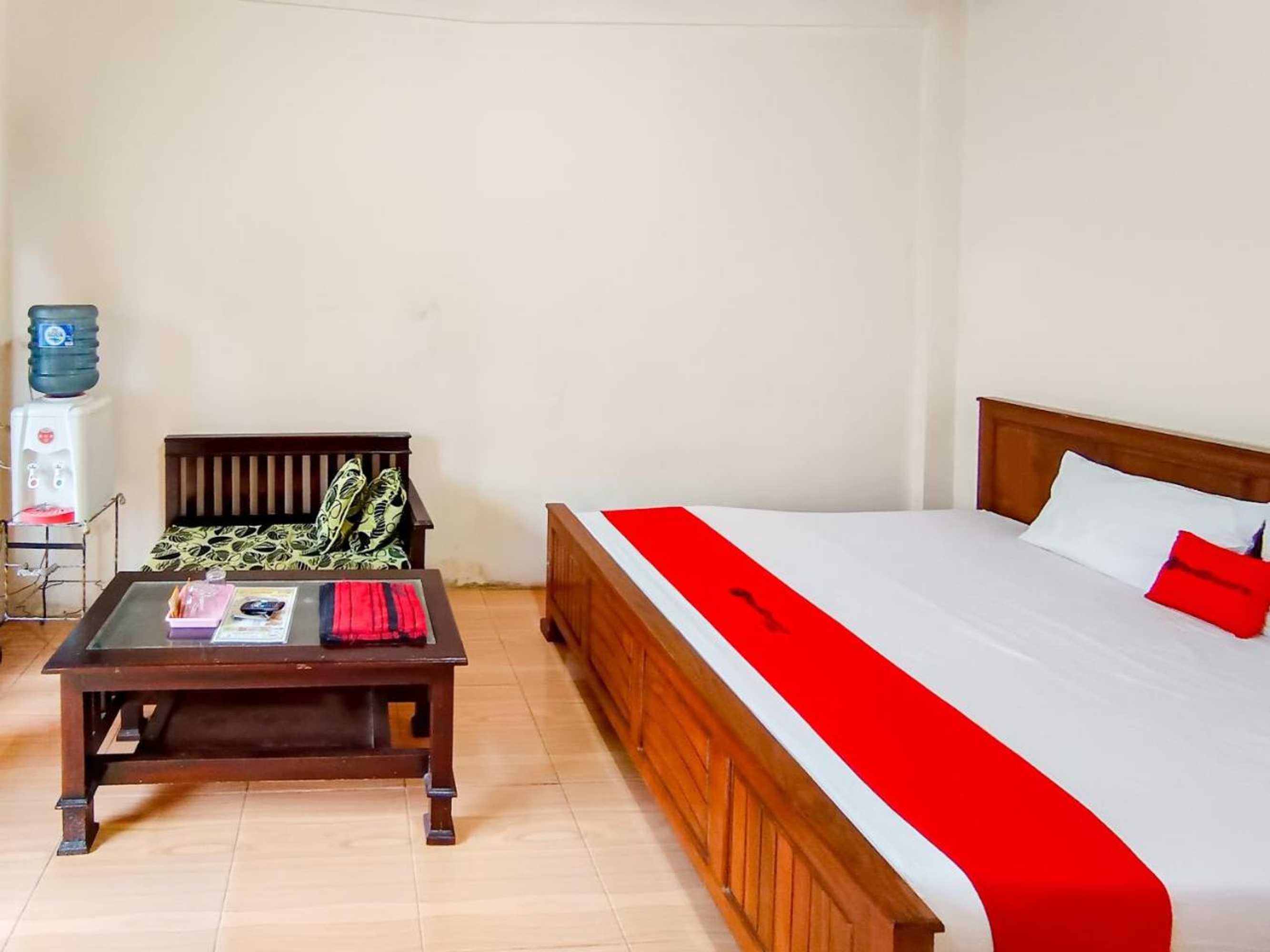 Gift card for Reddoorz at Dewa Breeze Inn Near Paralayang