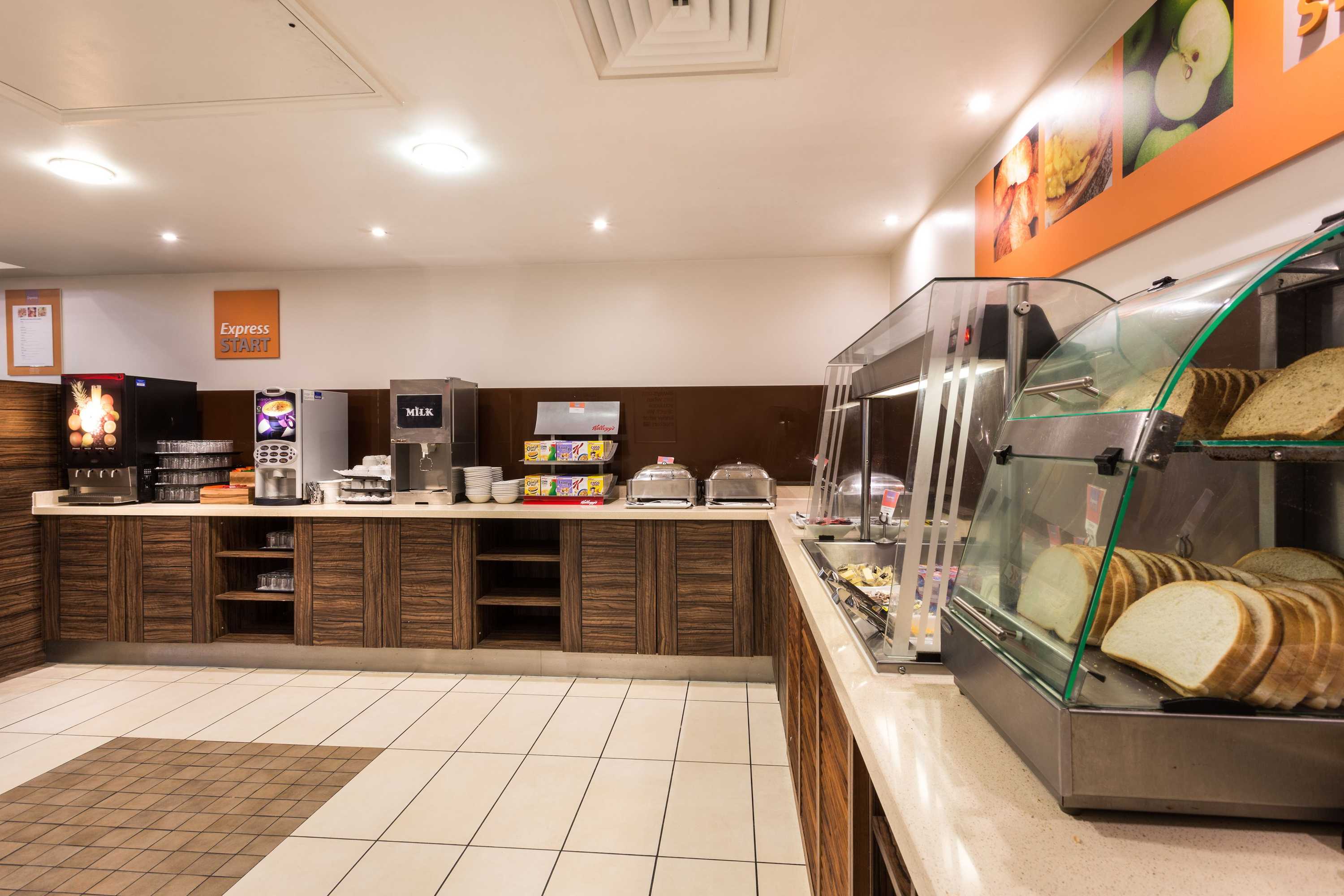 Gift card for Holiday Inn Express Colchester by Ihg Gift card for Holiday Inn Express Colchester by Ihg