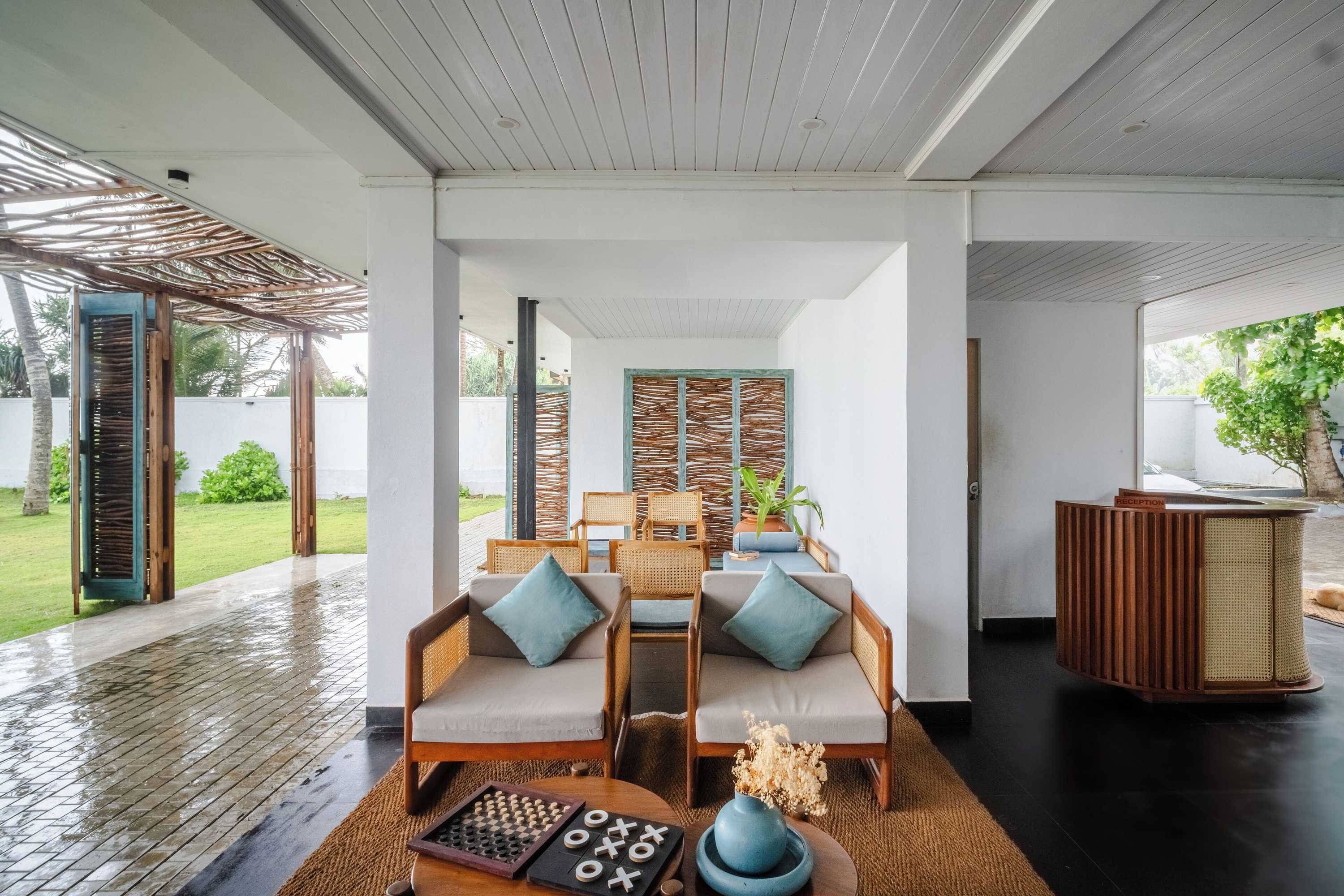 Gift card for Moi Induruwa by Dbi