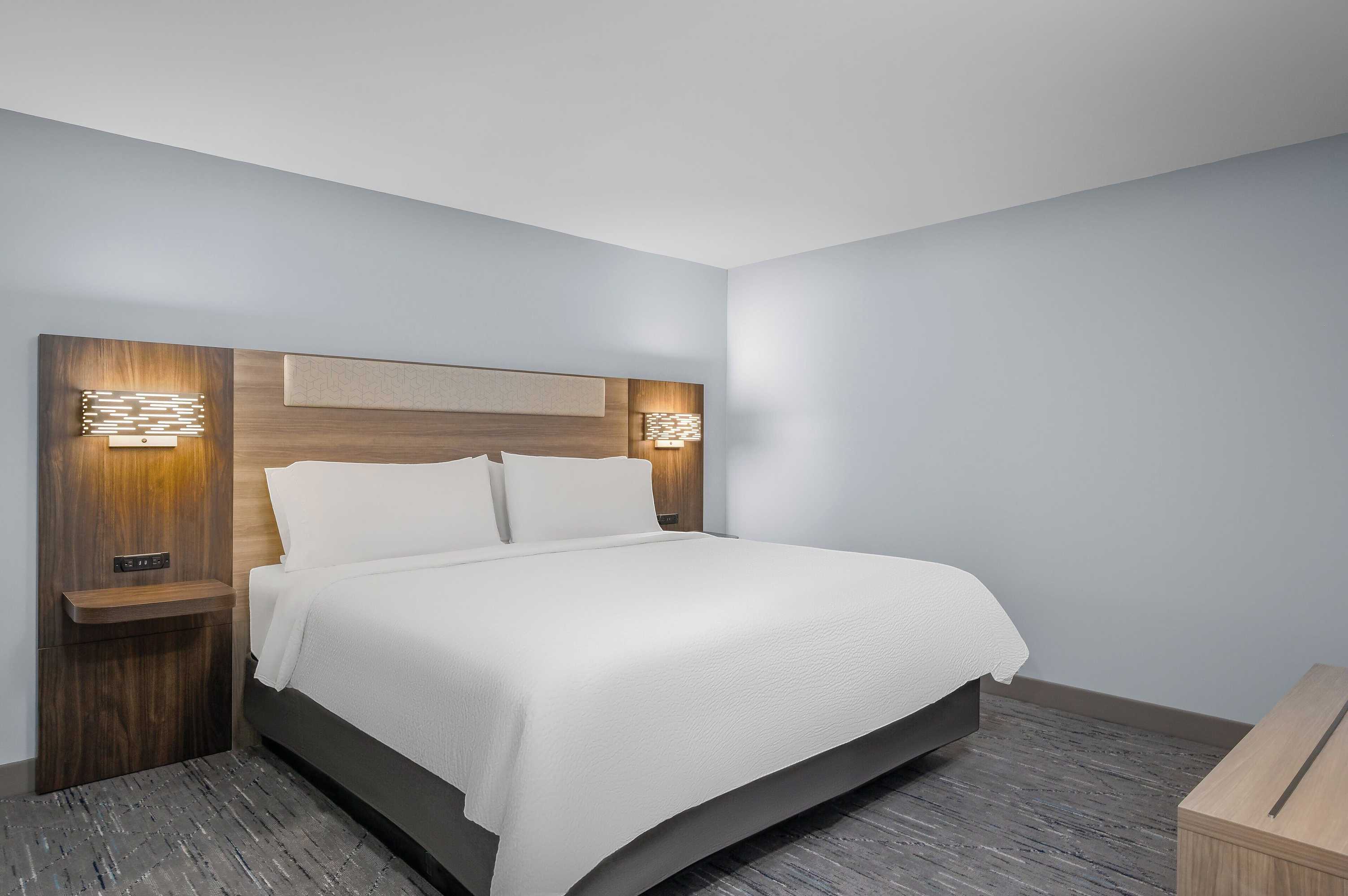 Gift card for Holiday Inn Express Hilton Head Island by Ihg Gift card for Holiday Inn Express Hilton Head Island by Ihg