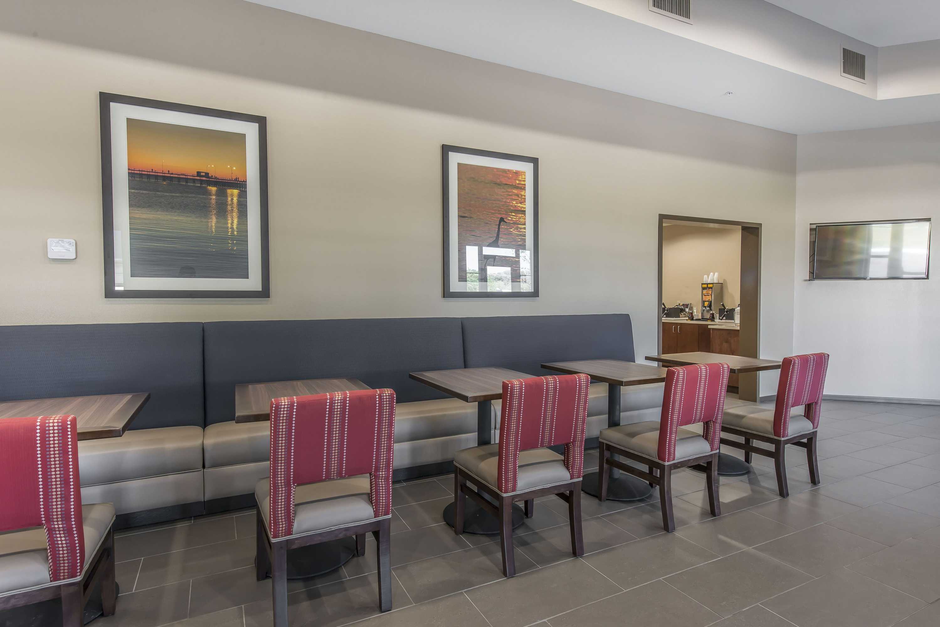 Gift card for Comfort Suites Dunnellon Near Rainbow Springs Gift card for Comfort Suites Dunnellon Near Rainbow Springs