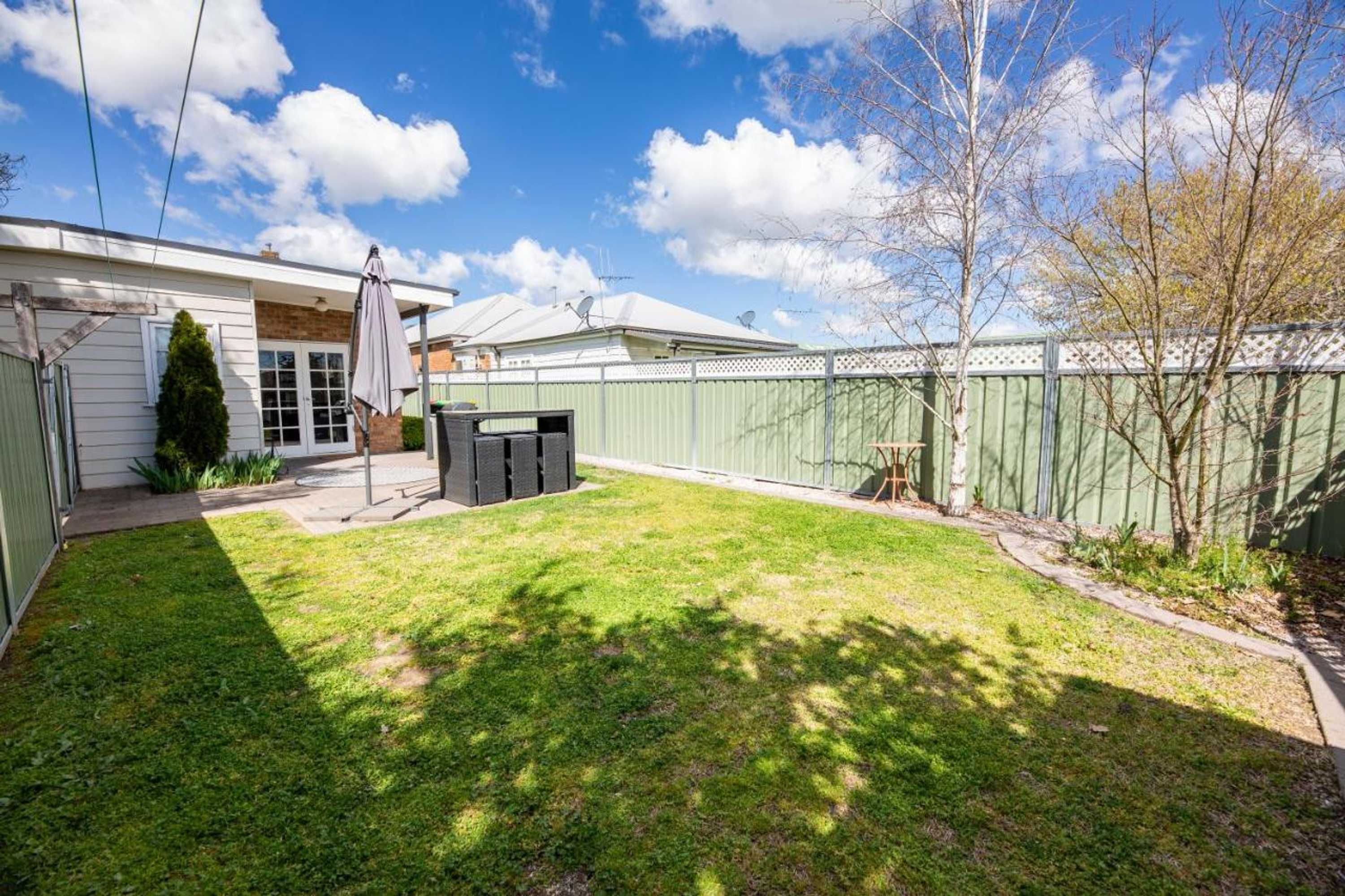 Gift card for The Edward Townhouse 155 - Steps to Town