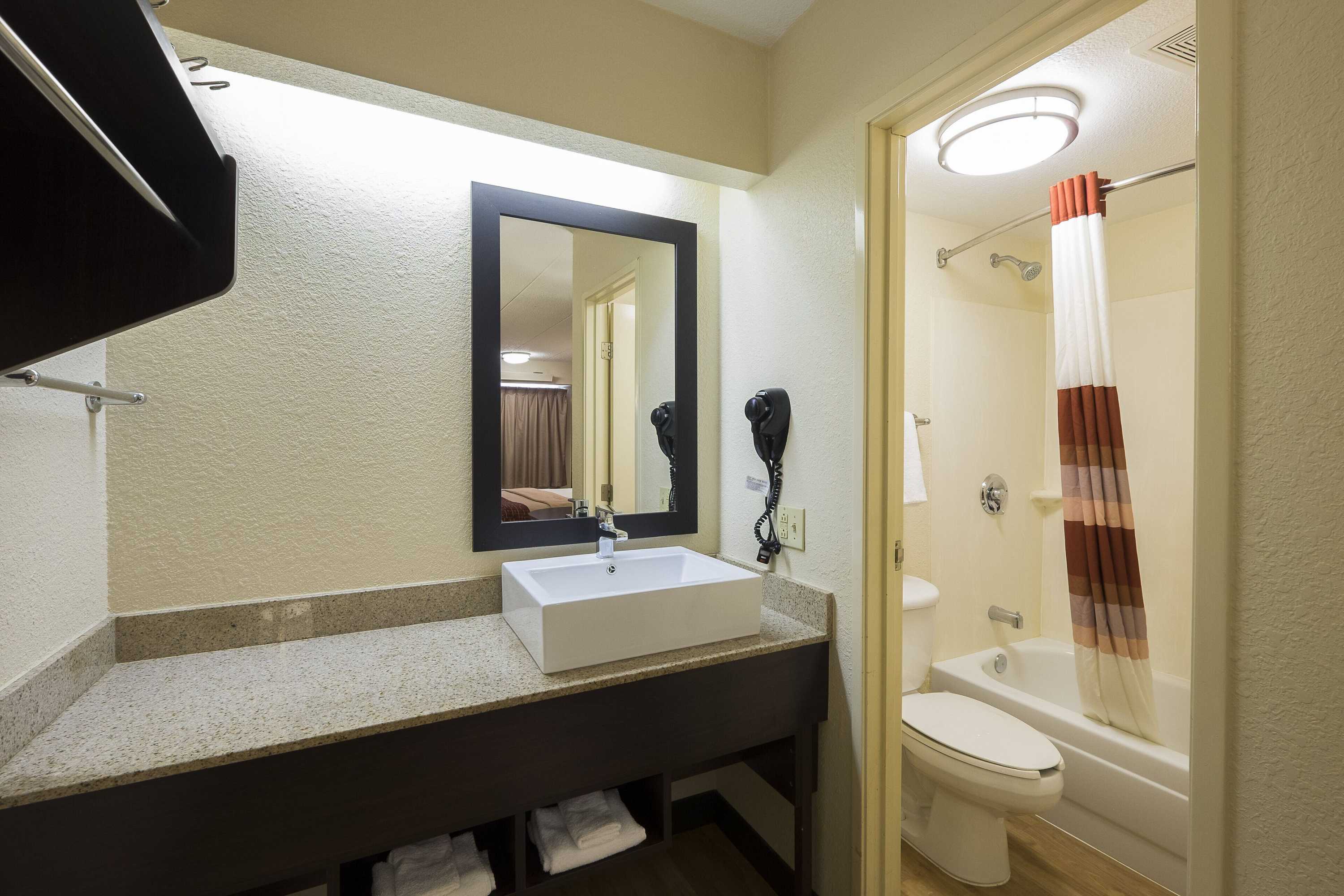 Gift card for Red Roof Inn Plus+ Wilmington - Newark Gift card for Red Roof Inn Plus+ Wilmington - Newark