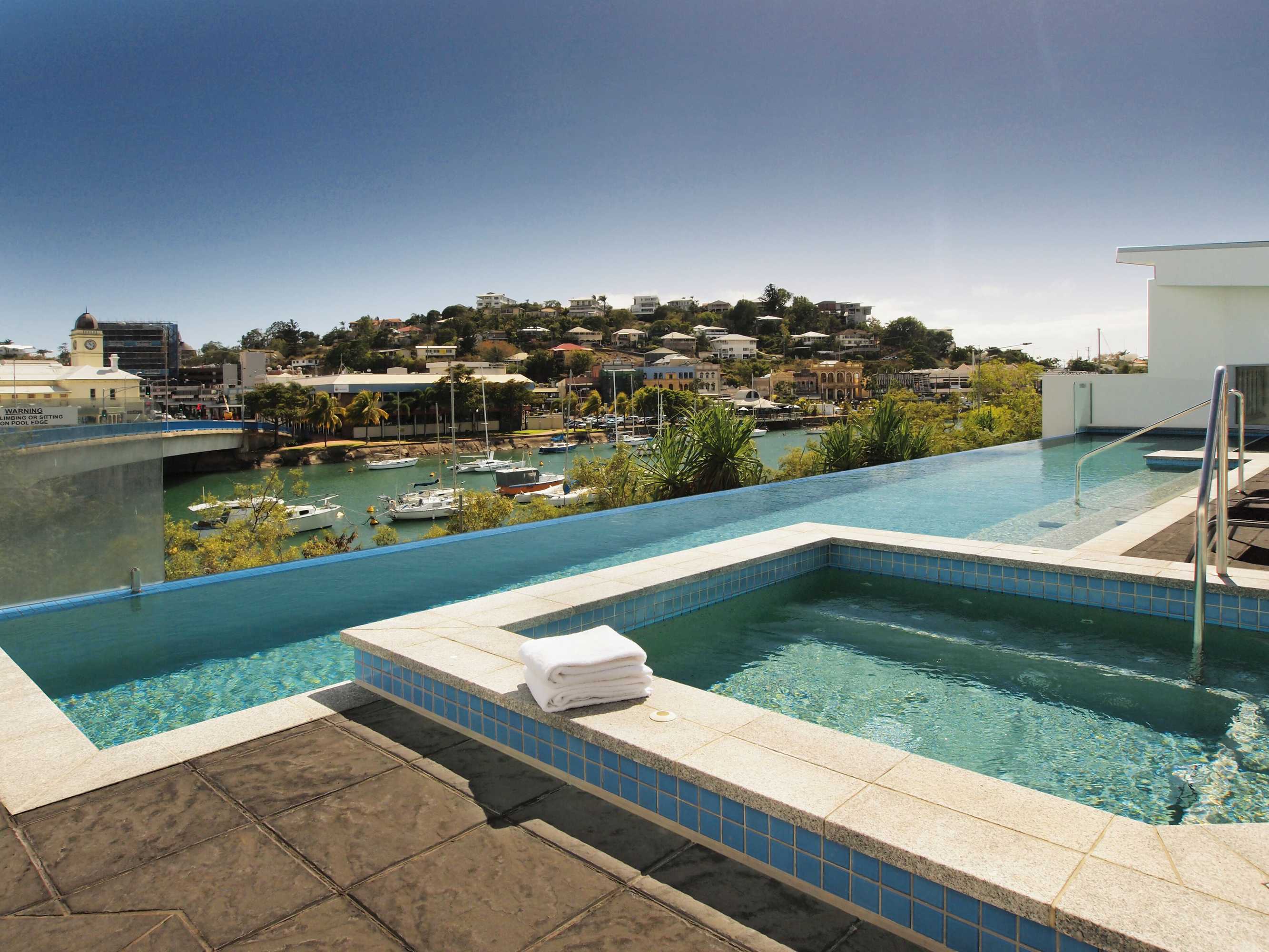 Gift card for Oaks Townsville Gateway Suites Gift card for Oaks Townsville Gateway Suites
