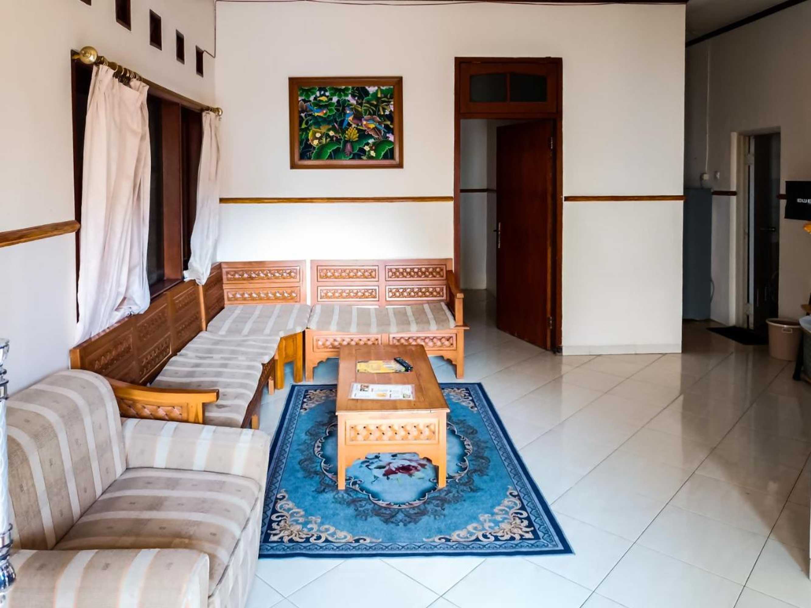 Gift card for Reddoorz at Dewa Breeze Inn Near Paralayang