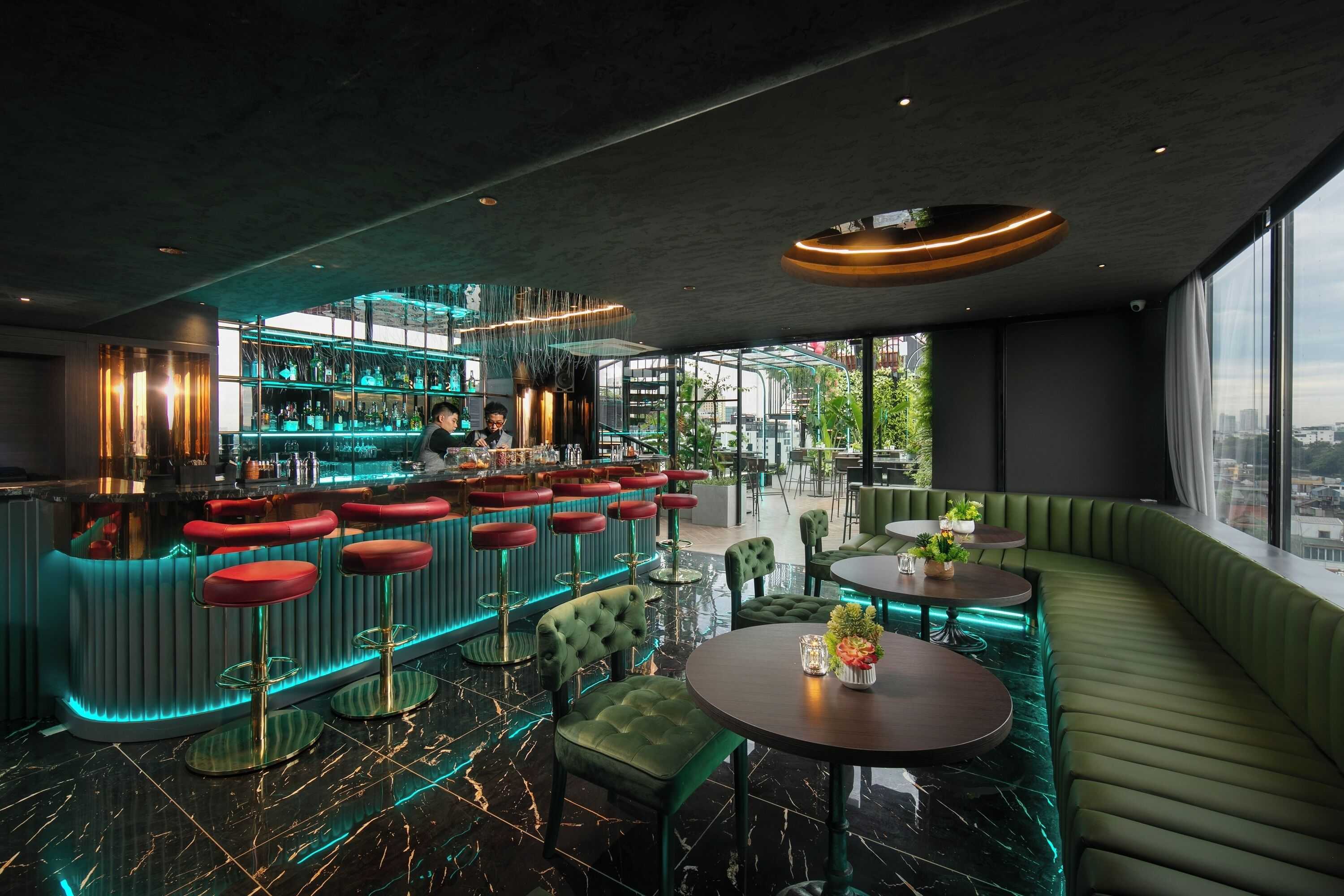 Gift card for May De Ville Crown Hotel & Spa Gift card for May De Ville Crown Hotel & Spa
