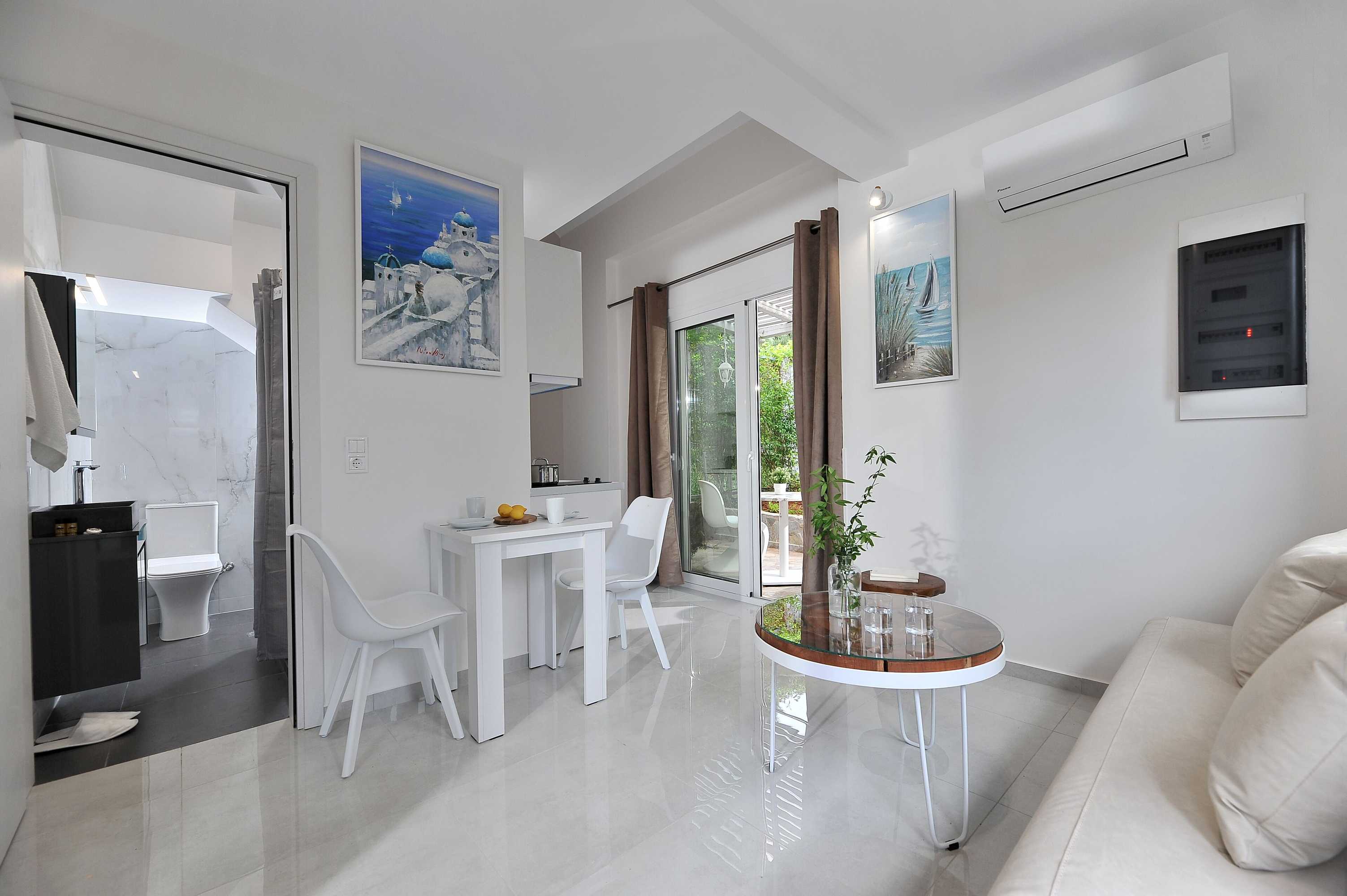 Gift card for Alekos Luxury Suites Free 24h Transportation From - To Airport Gift card for Alekos Luxury Suites Free 24h Transportation From - To Airport