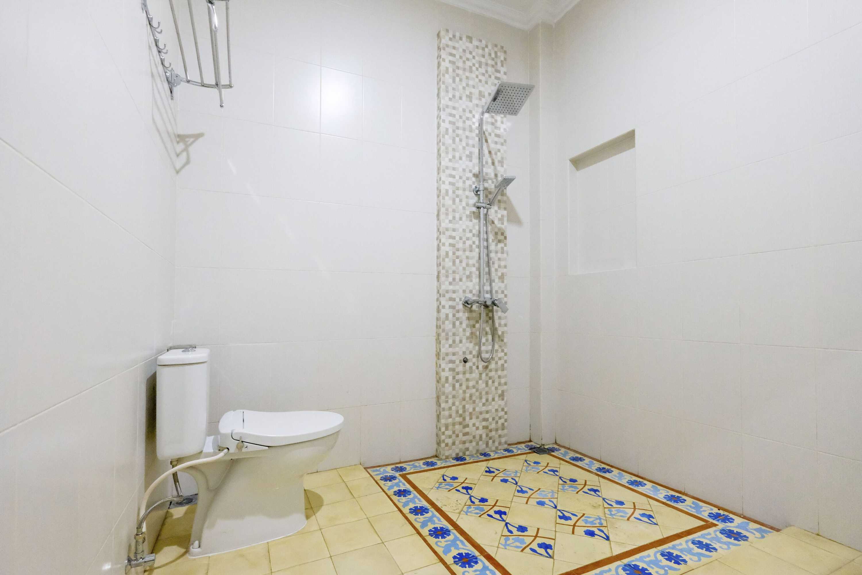 Gift card for Super Oyo Collection O 2383 Andongkoe 64 Salatiga