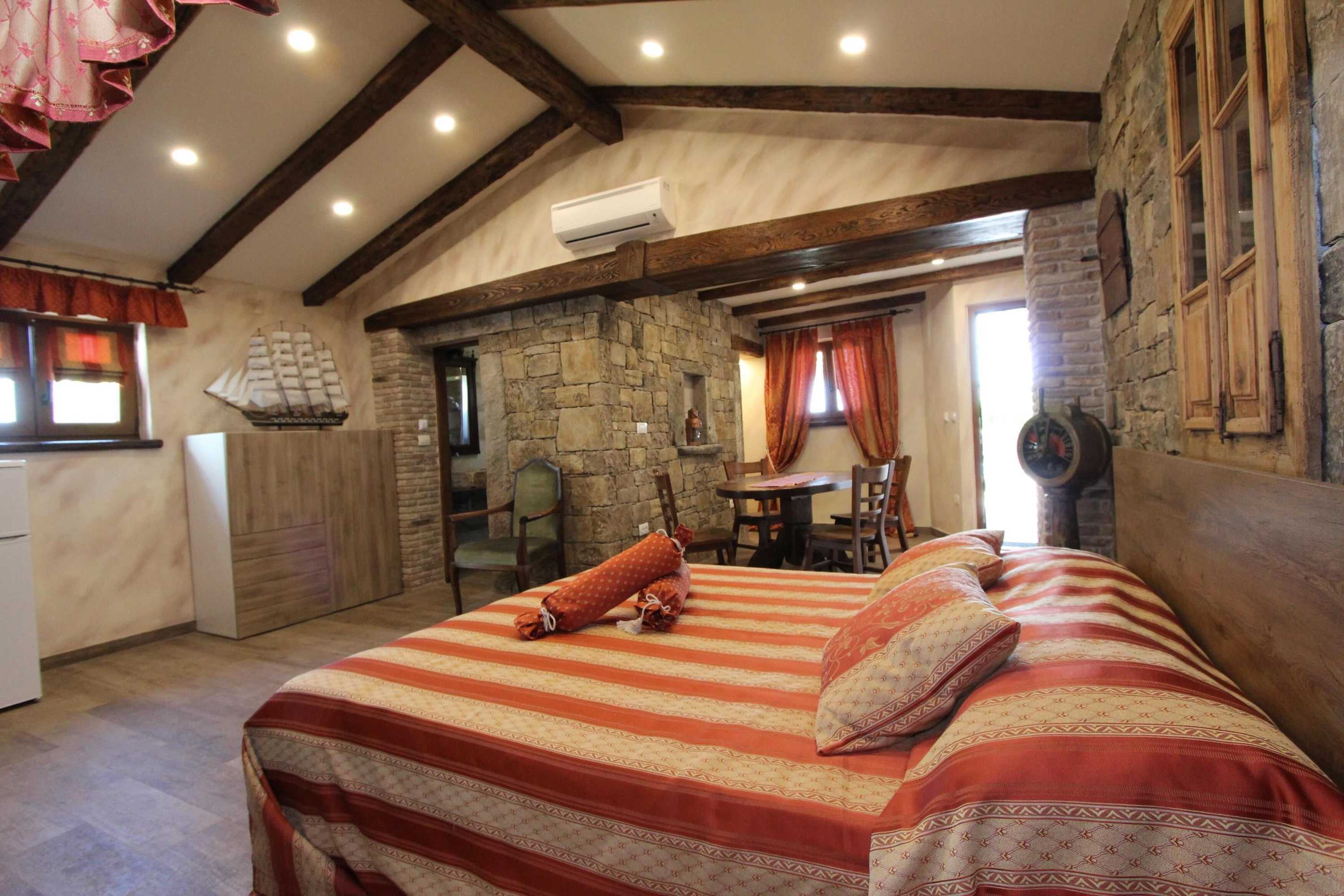 Gift card for Apartments Midea 2