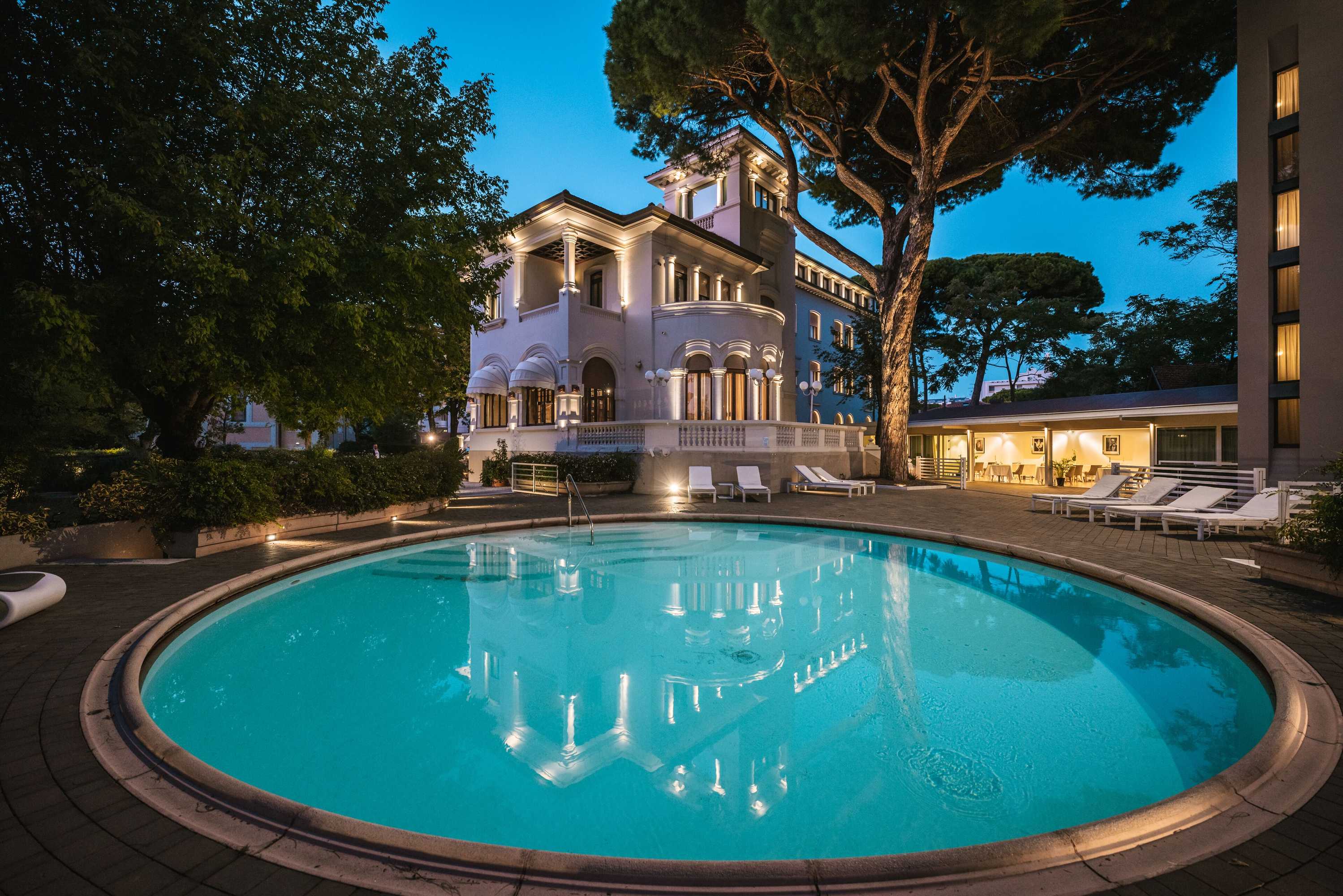 Gift card for Hotel De la Ville Gift card for Hotel De la Ville