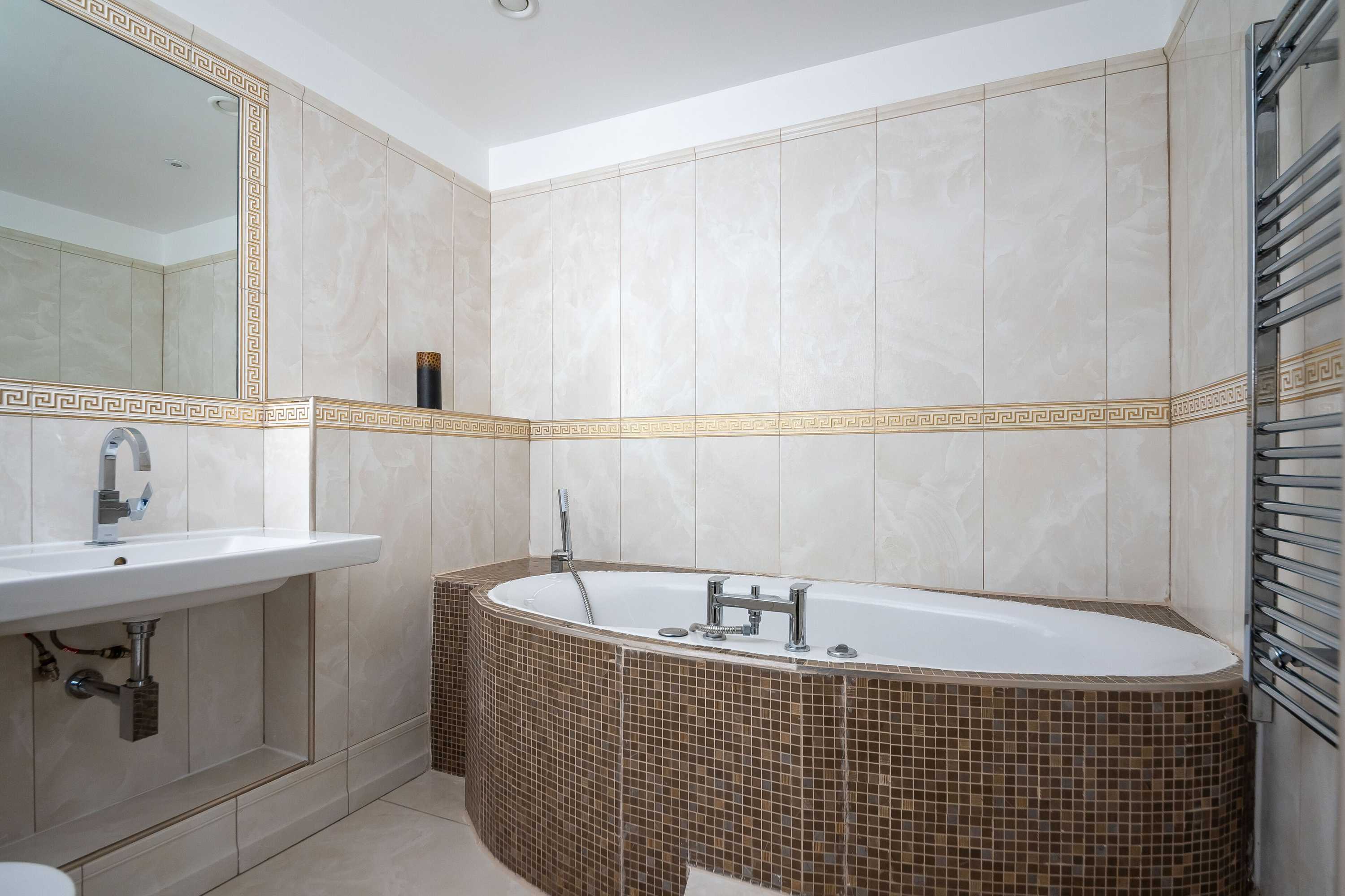 Gift card for Guildford Manor Hotel & Spa Gift card for Guildford Manor Hotel & Spa