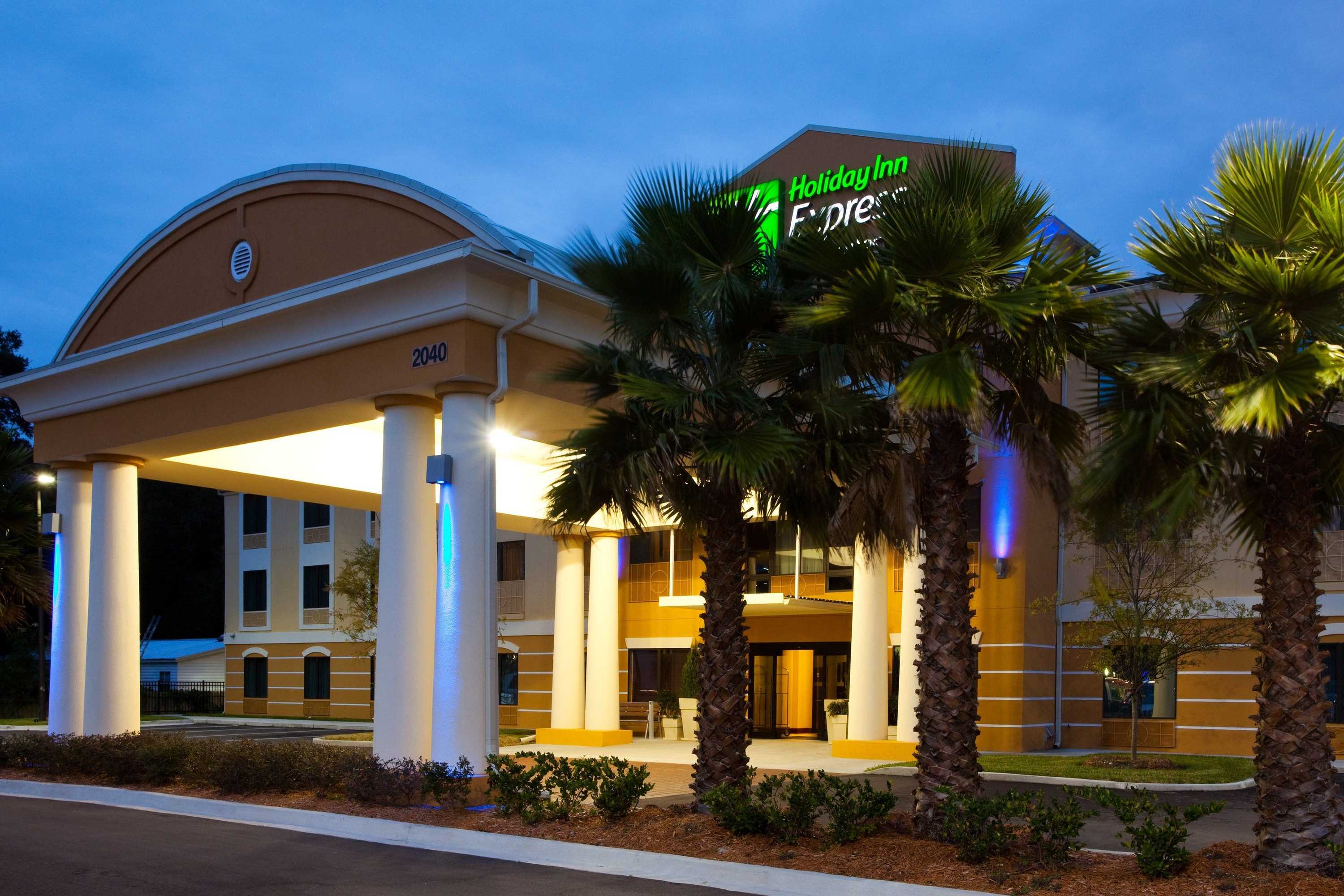 Gift card for Holiday Inn Express & Suites Jacksonville - Atlantic Beach by Ihg Gift card for Holiday Inn Express & Suites Jacksonville - Atlantic Beach by Ihg