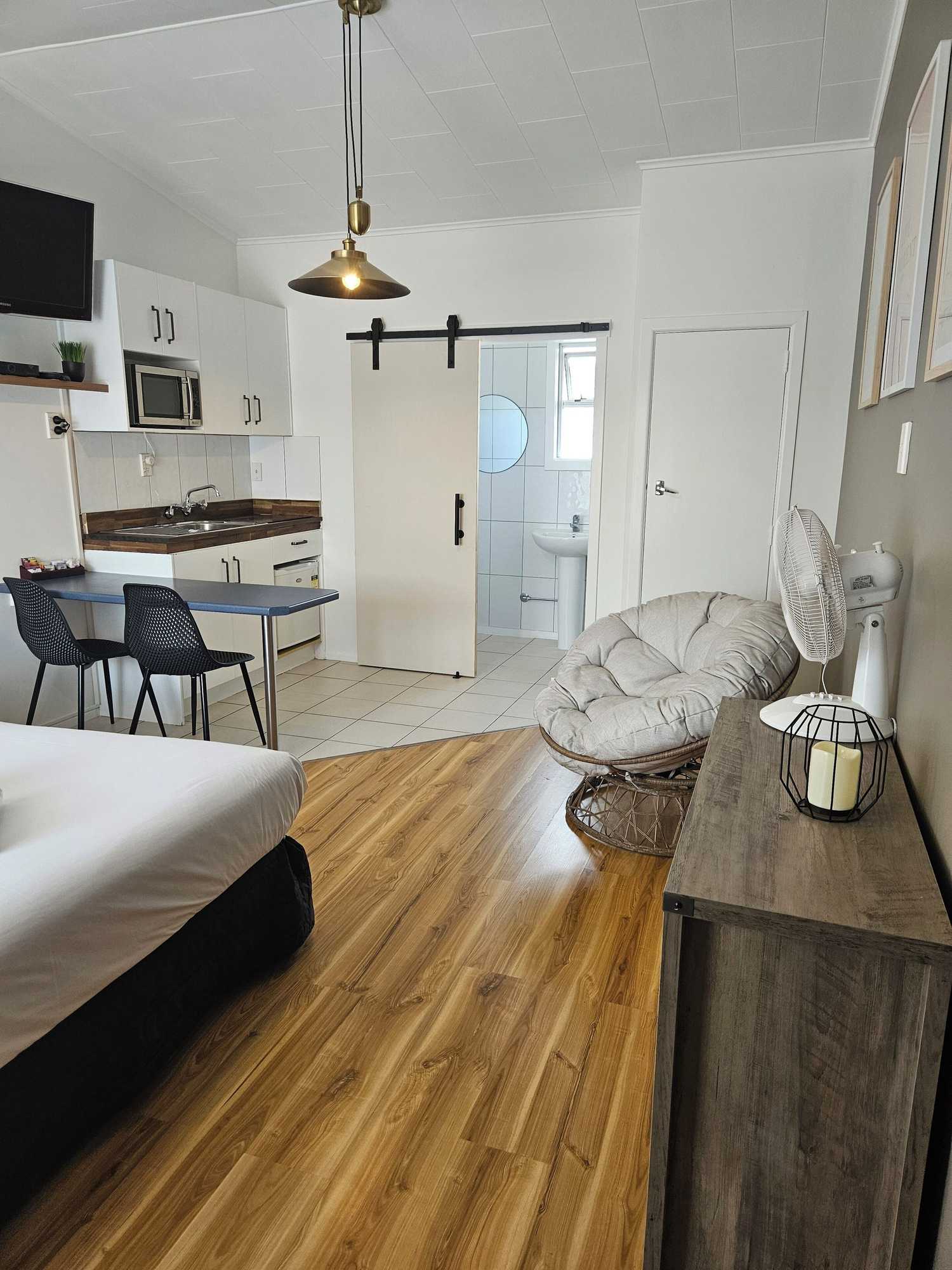 Gift card for Frimley Lodge Motel Gift card for Frimley Lodge Motel